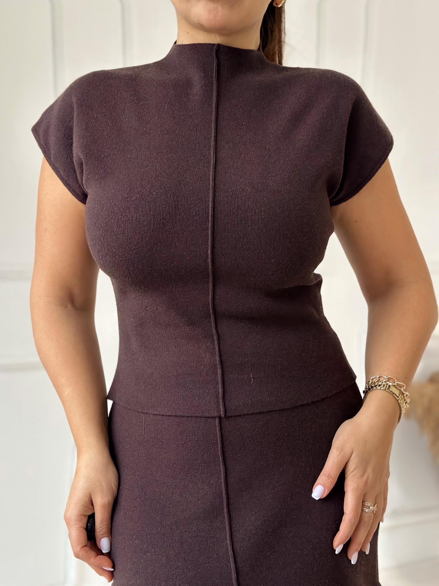 Minimal Line Kısa Kollu Triko Bluz