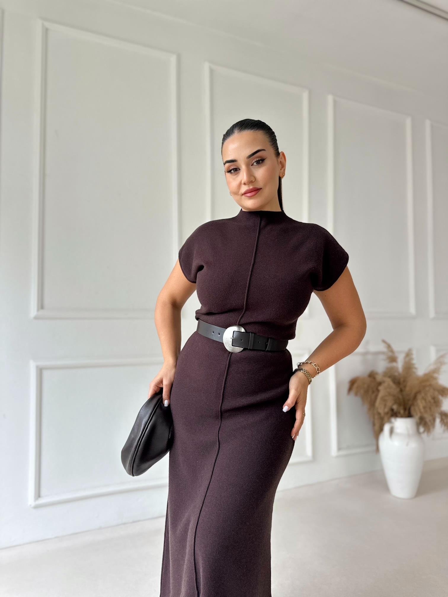 Minimal Line Kısa Kollu Triko Bluz