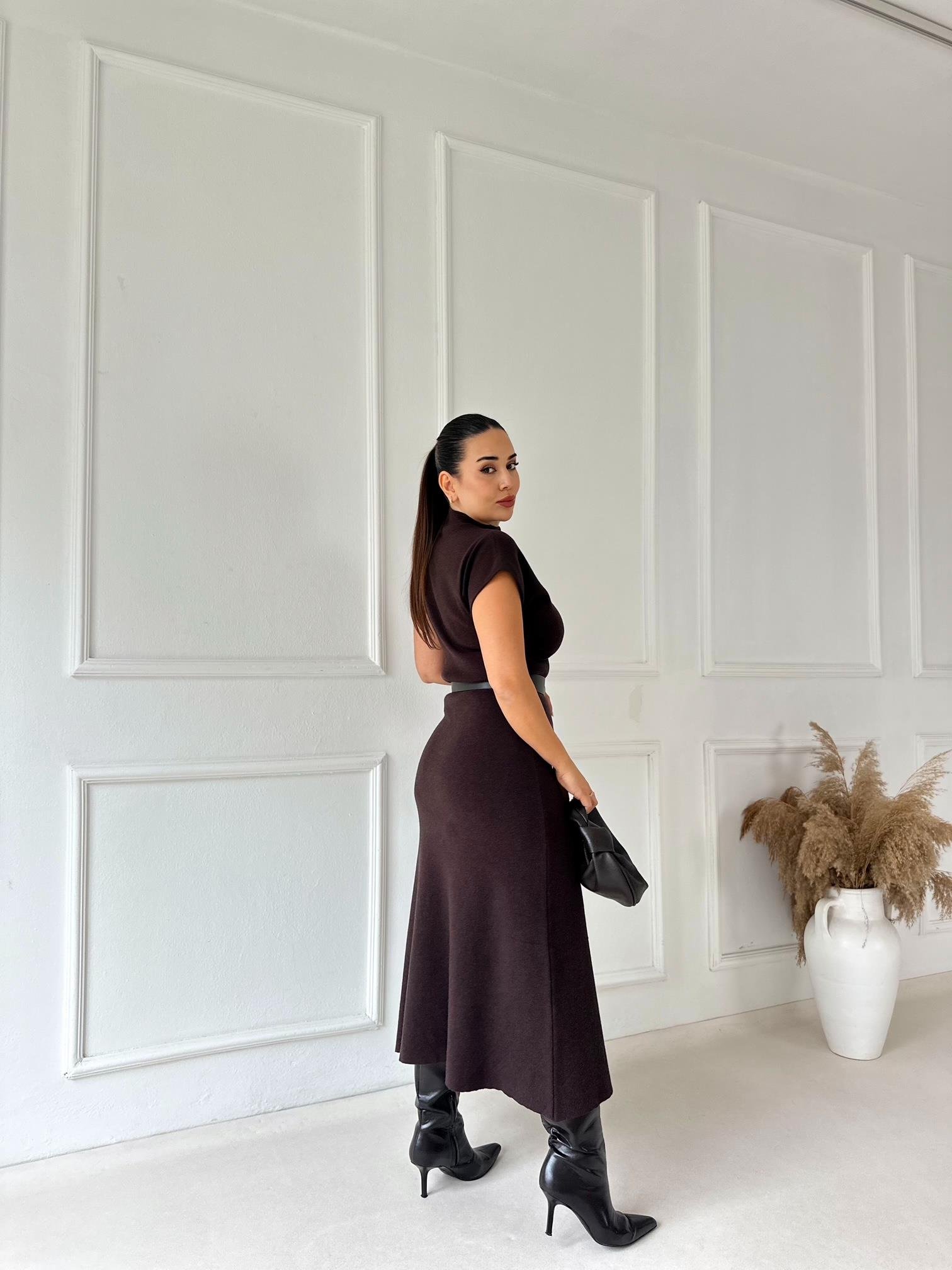 Minimal Line Yüksek Bel Midi Triko Etek - Kahve