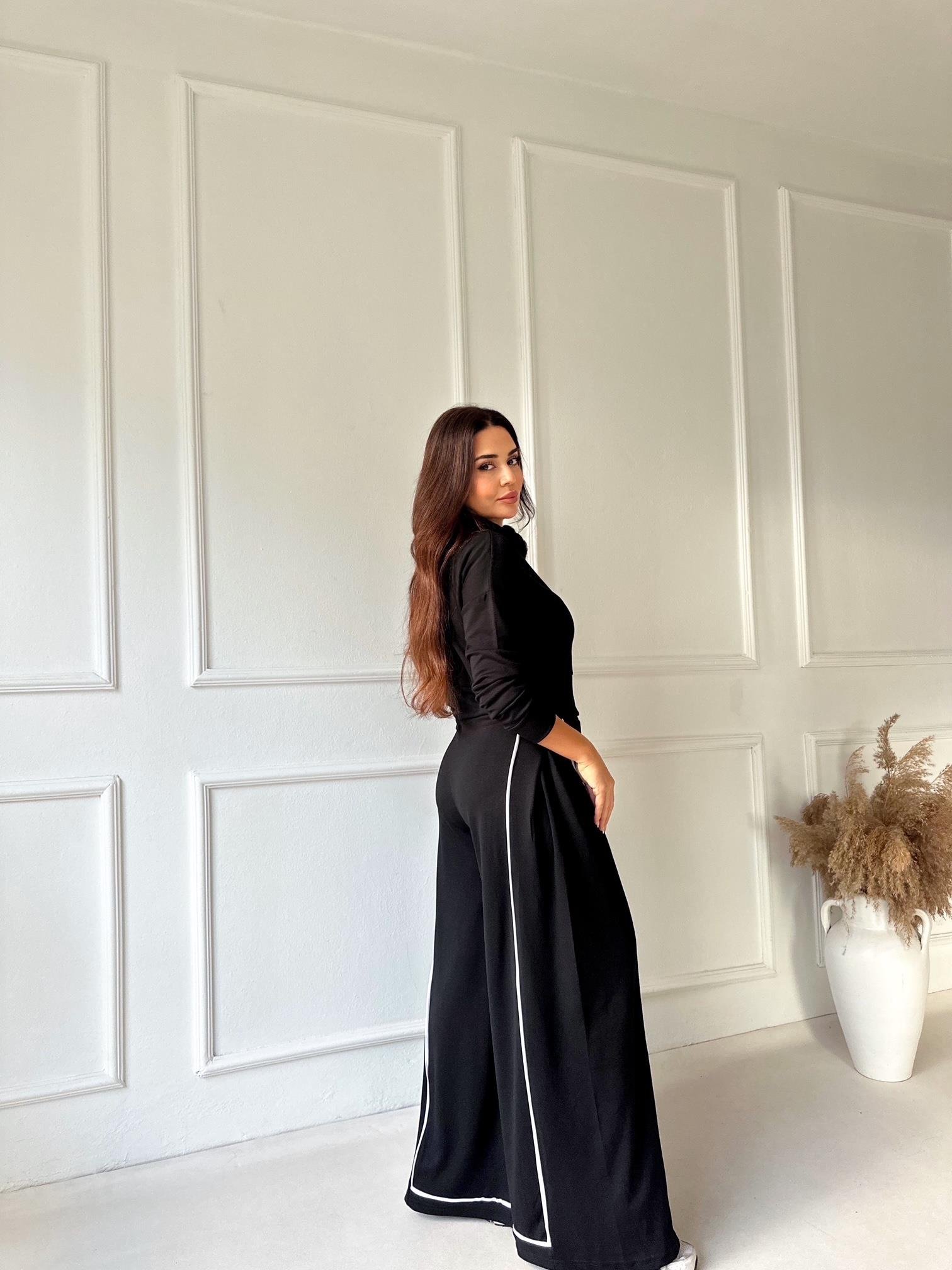 Minimal Şerit Detaylı Geniş Paça Pantolon Takım - Siyah