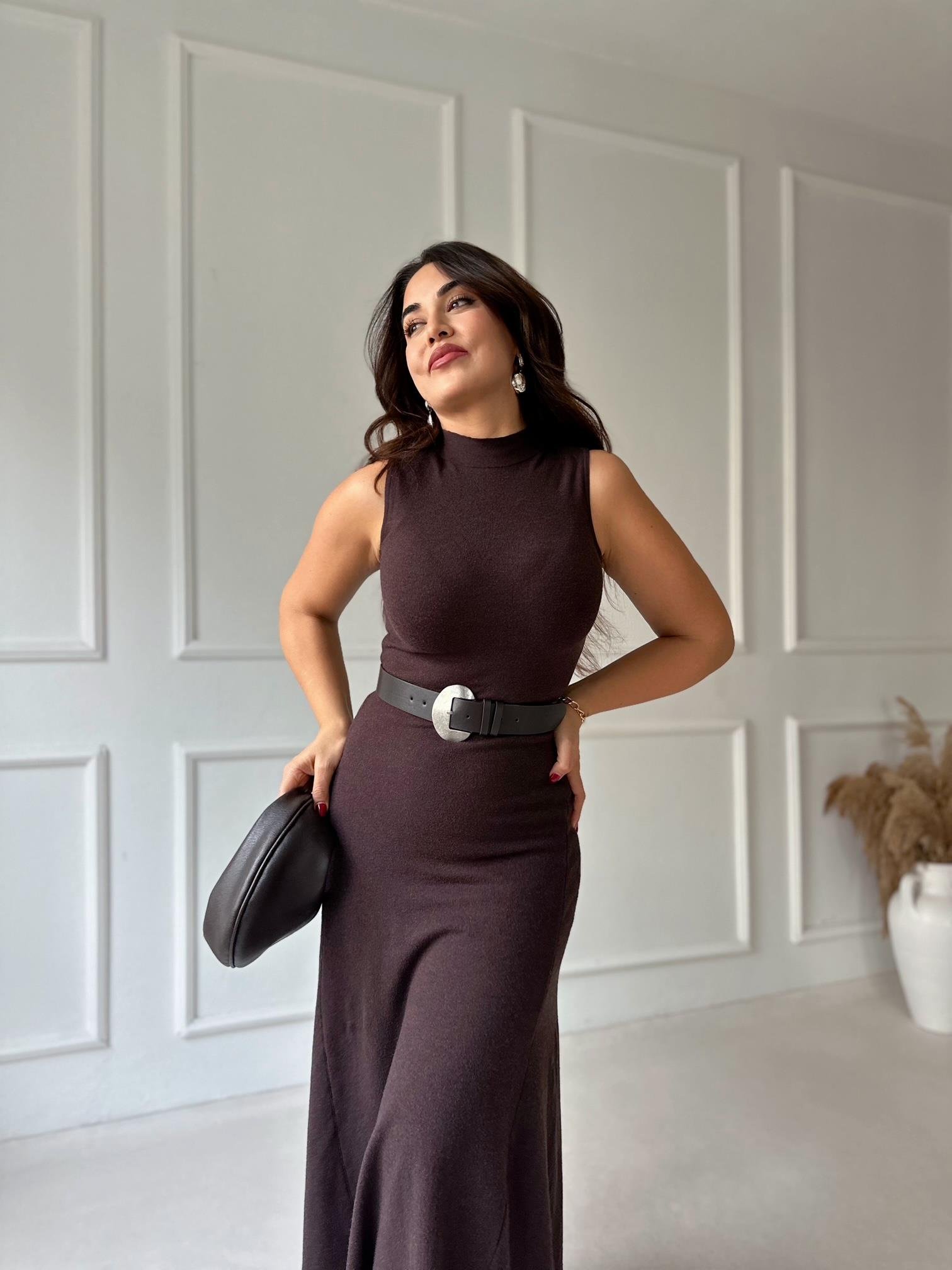 Mocha Chic Kolsuz Midi Triko Elbise - Kahve