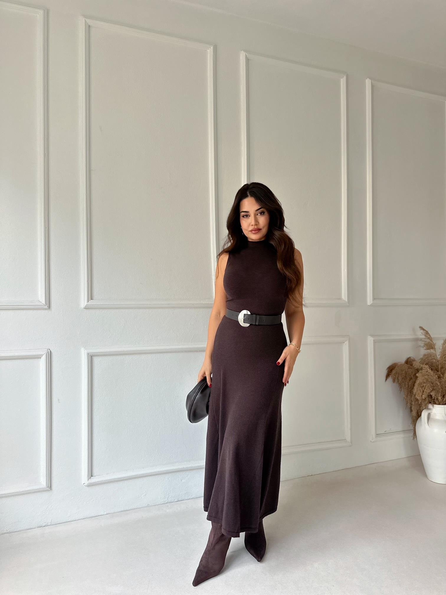 Mocha Chic Kolsuz Midi Triko Elbise - Kahve