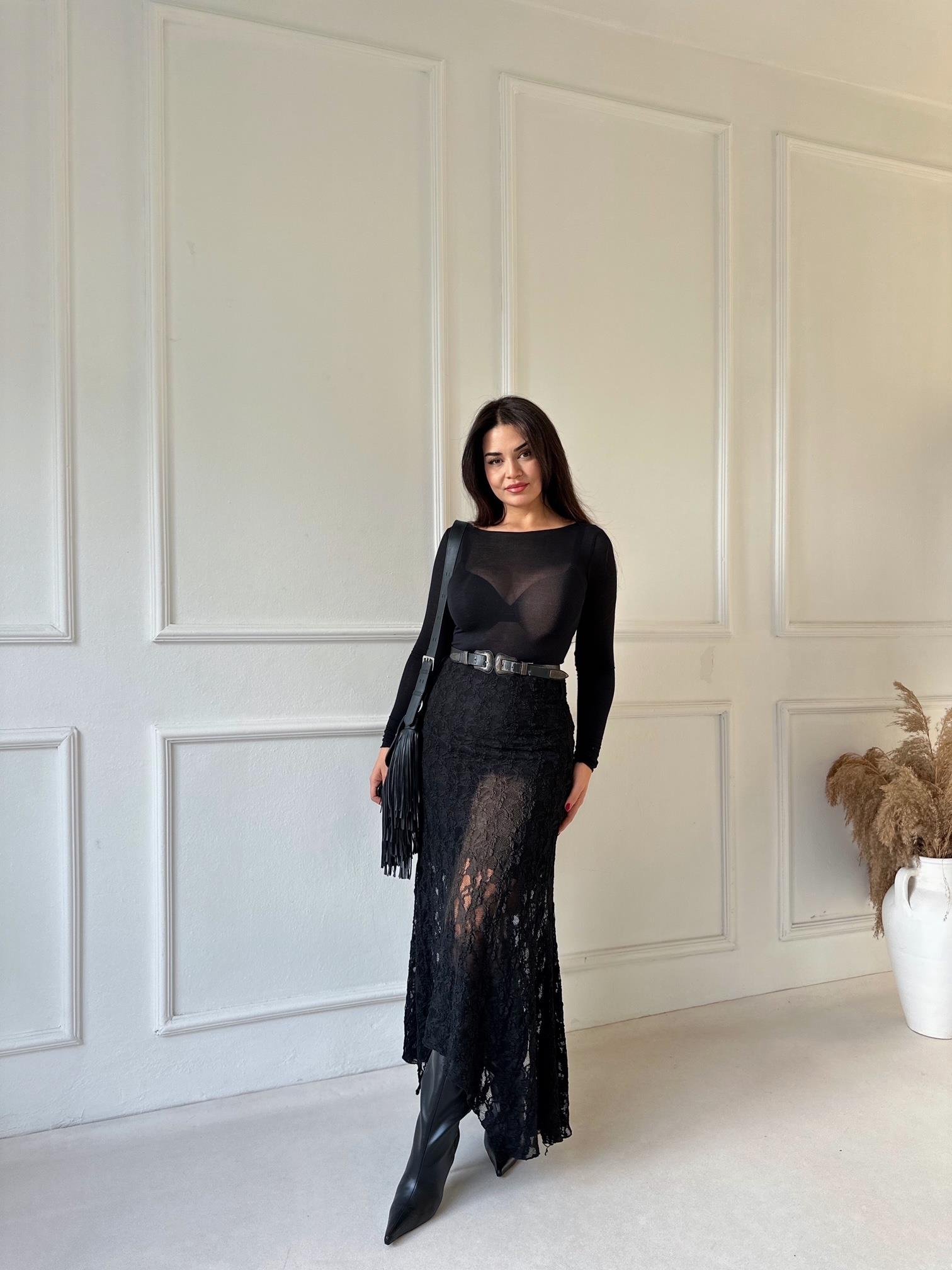 Noir Lace Asimetrik Dantel Etek - Siyah