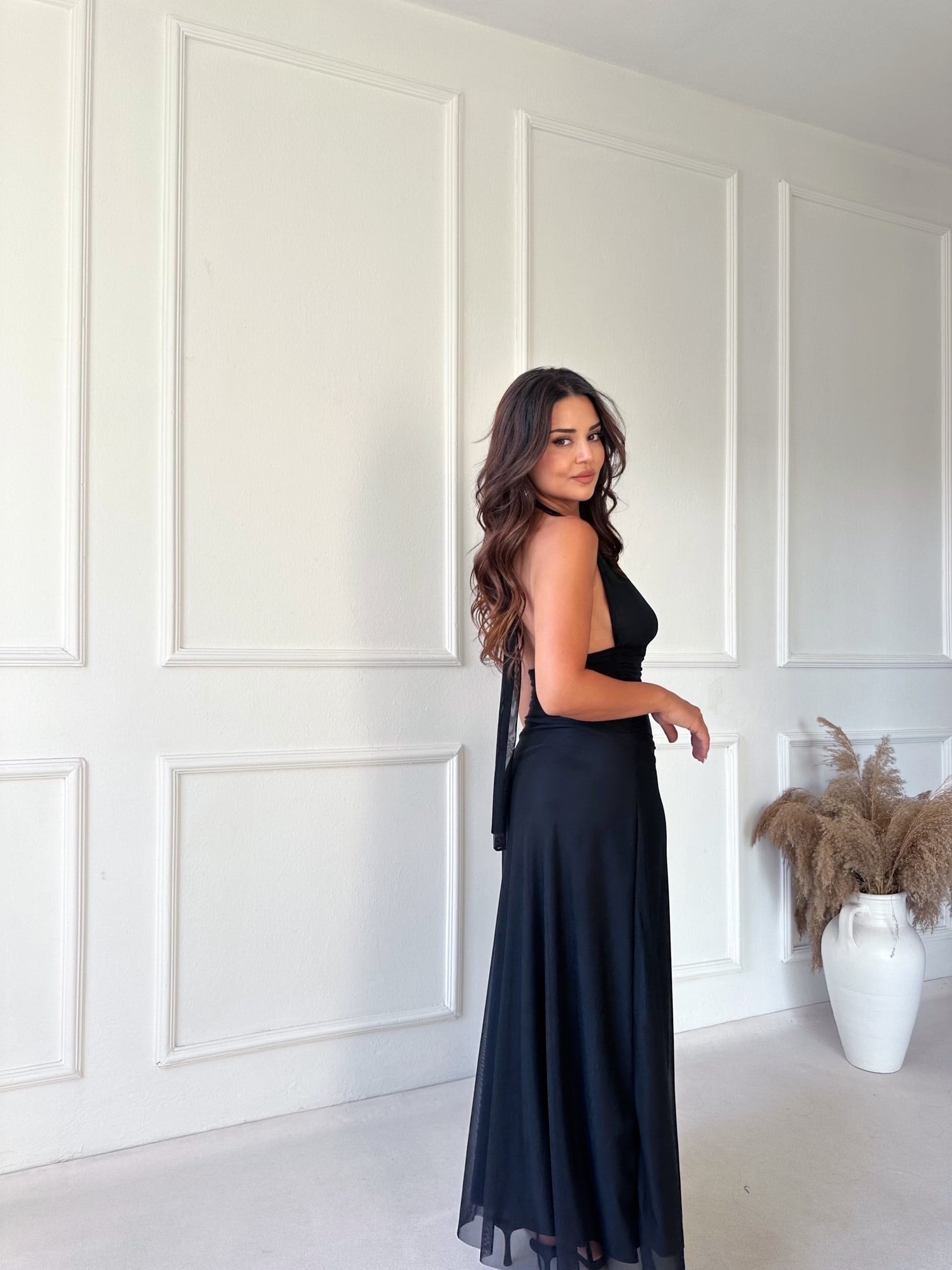 Norella Boyundan Bağlamalı Tül Maxi Elbise- Siyah