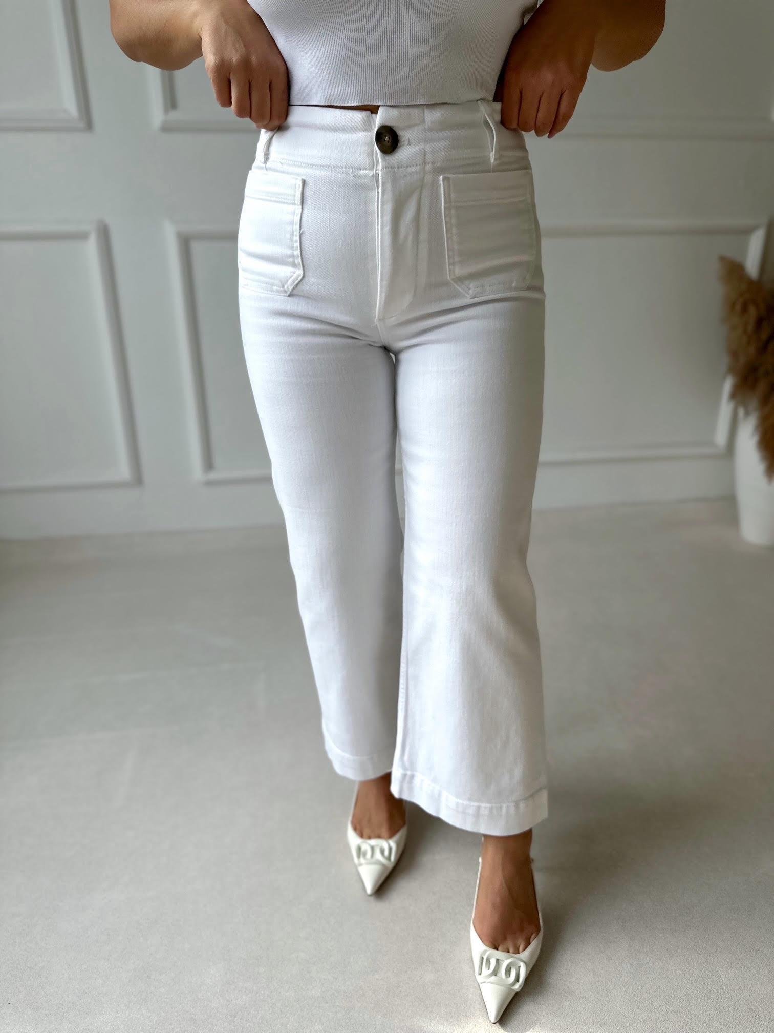 Orijinal Marka Likralı Beyaz Colette Kısa Geniş Paça Jean 