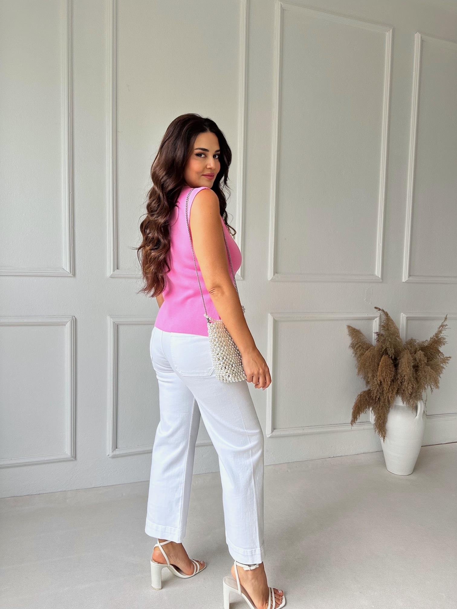 Orijinal Marka Likralı Beyaz Colette Kısa Geniş Paça Jean 