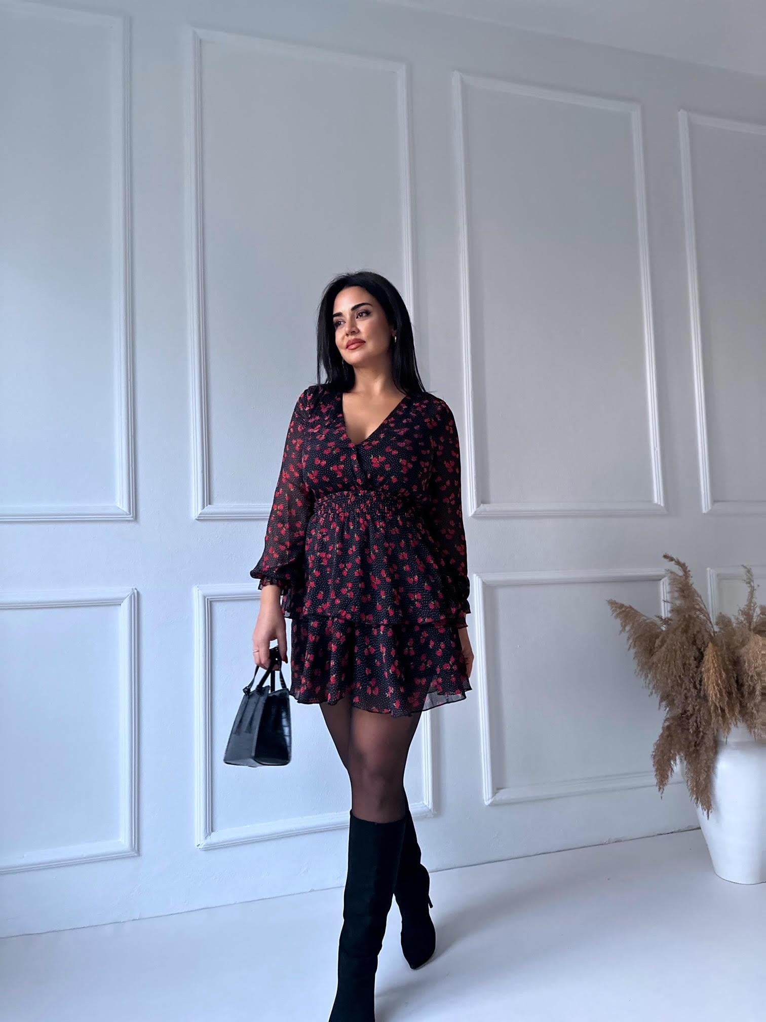 Orjinal Marka Beli Lastikli Kırmızı Çiçek Desenli Elbise