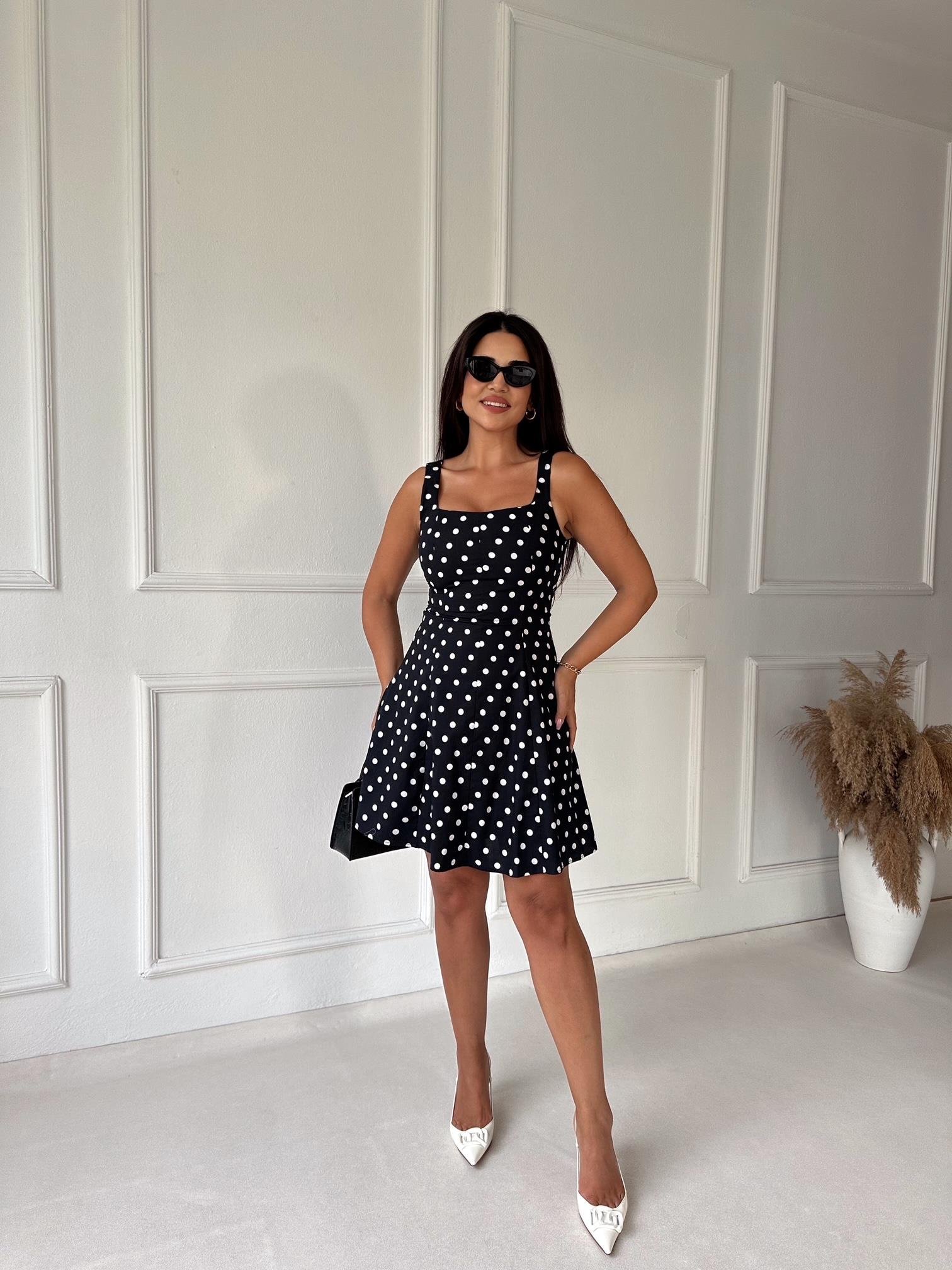 Orjinal Marka Kare Yaka Mini Elbise Puantiyeli