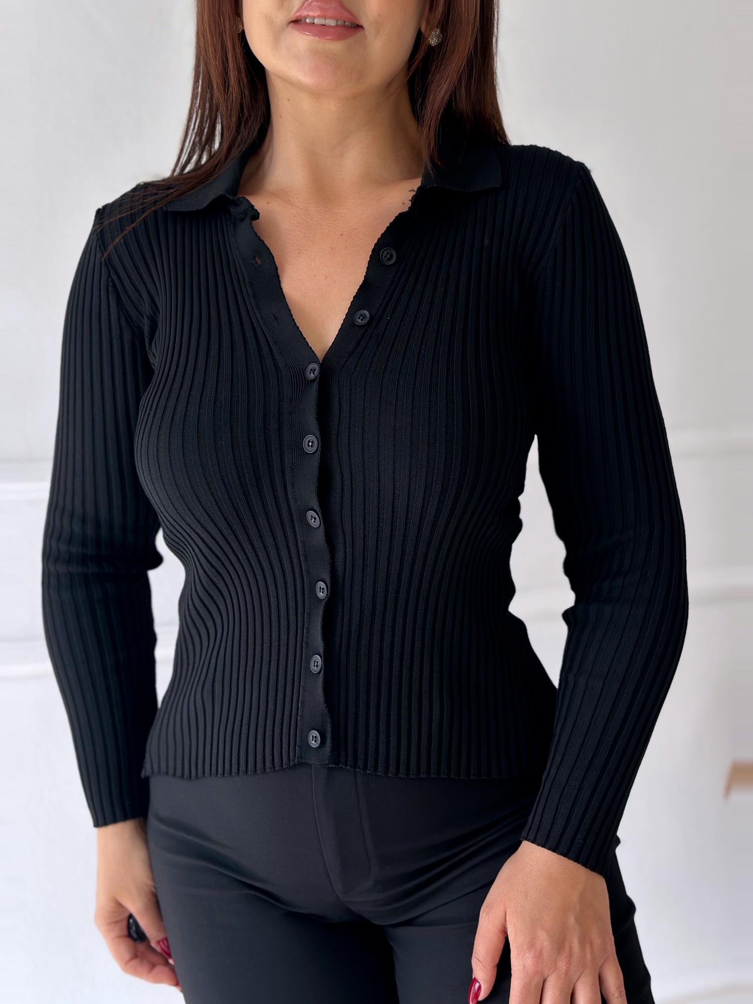 Polo Yaka Önden Düğmeli Siyah Triko Hırka