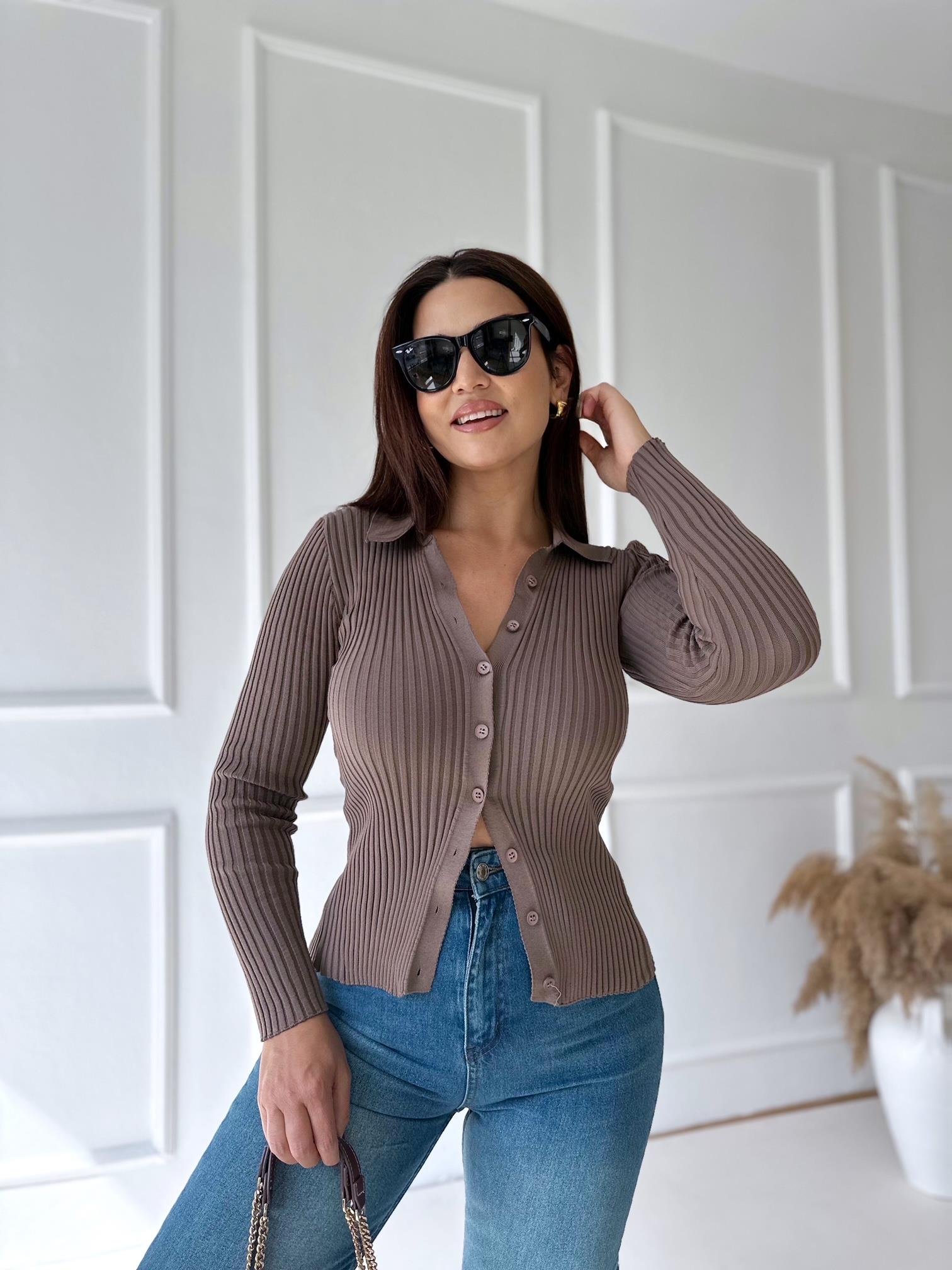 Polo Yaka Önden Düğmeli VizonTriko Hırka