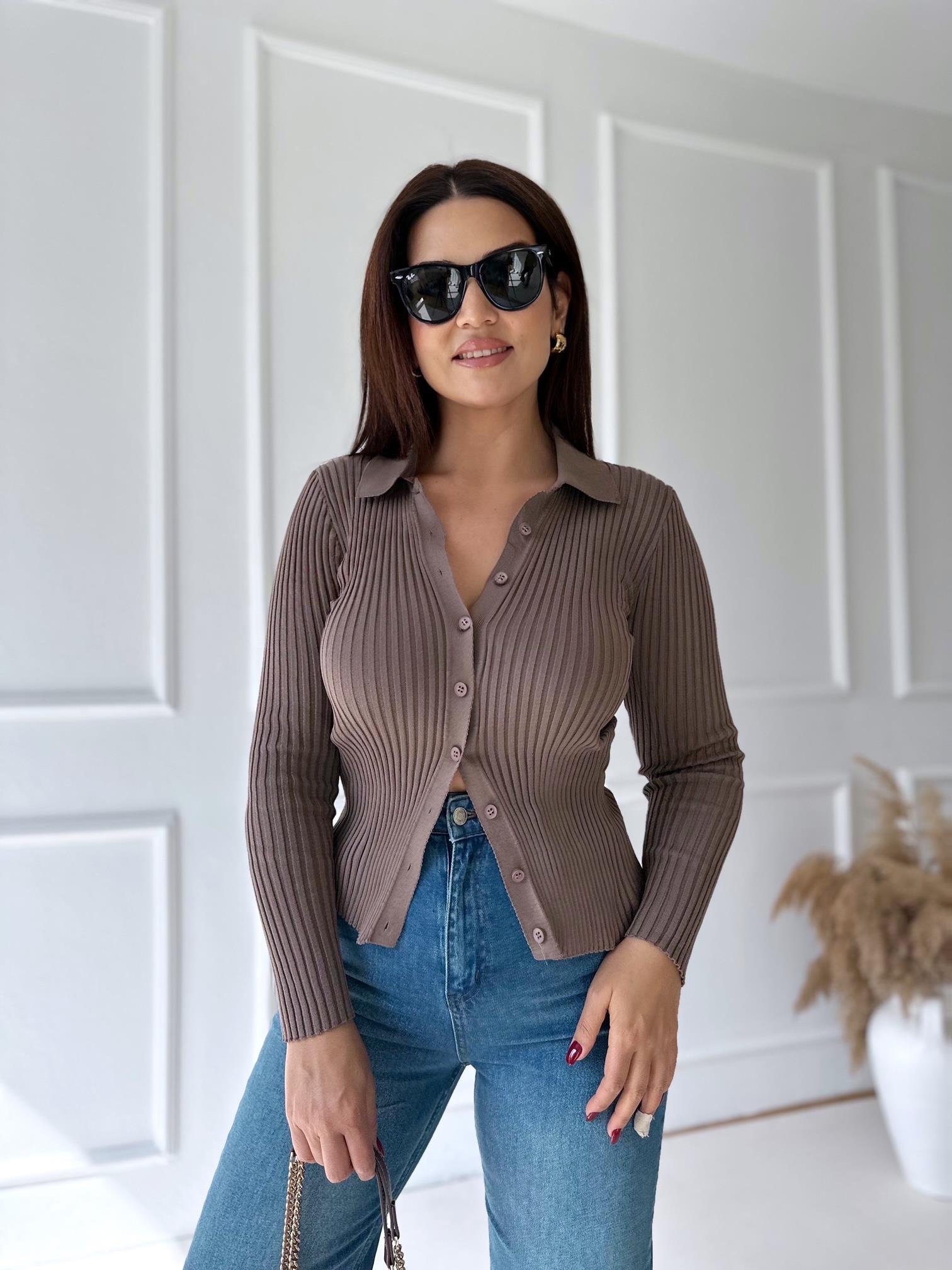 Polo Yaka Önden Düğmeli VizonTriko Hırka