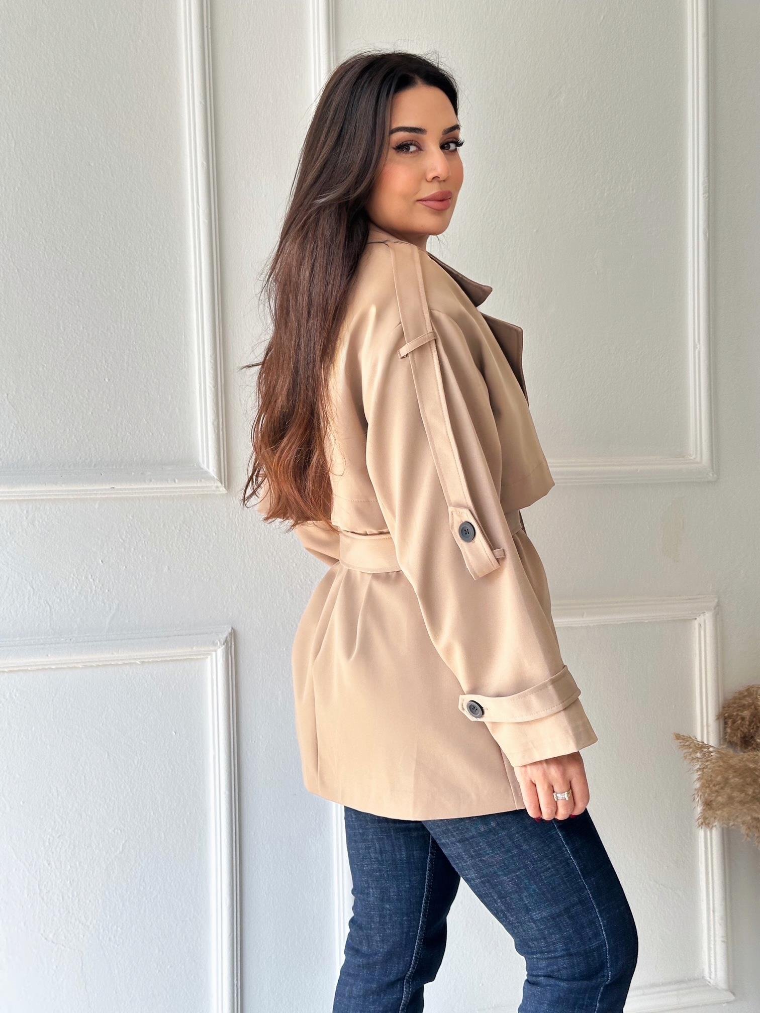 Premium Kalite Kısa Kuşaklı Trenchcoat – Bej