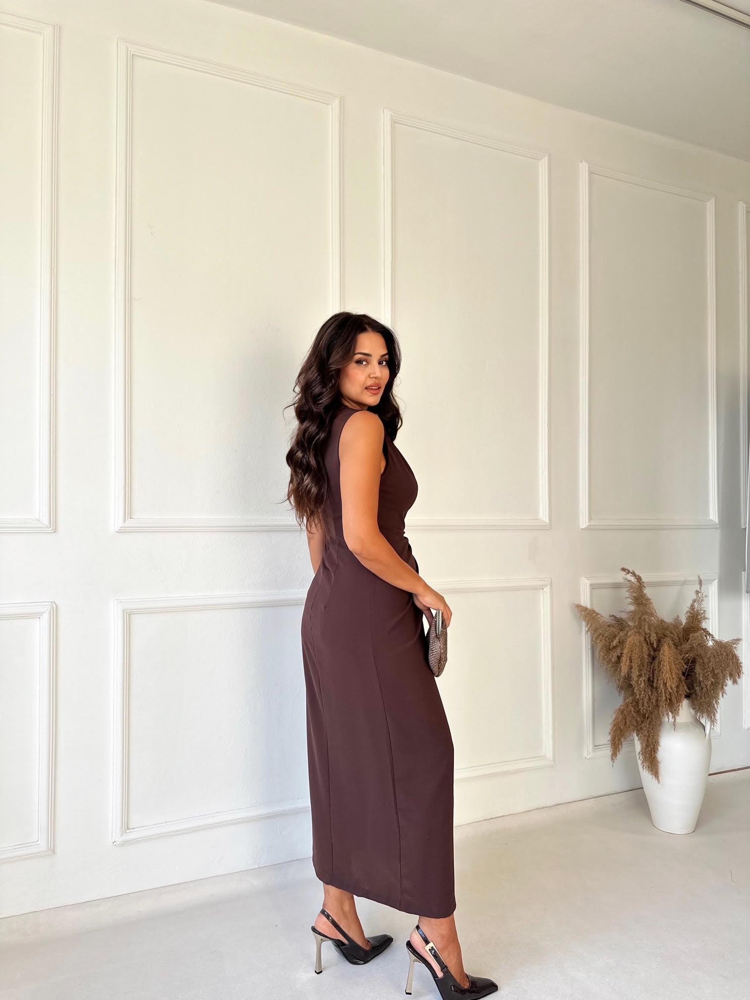 Premium Kalite Kolsuz Drape Detaylı Midi Elbise - Acı Kahve 