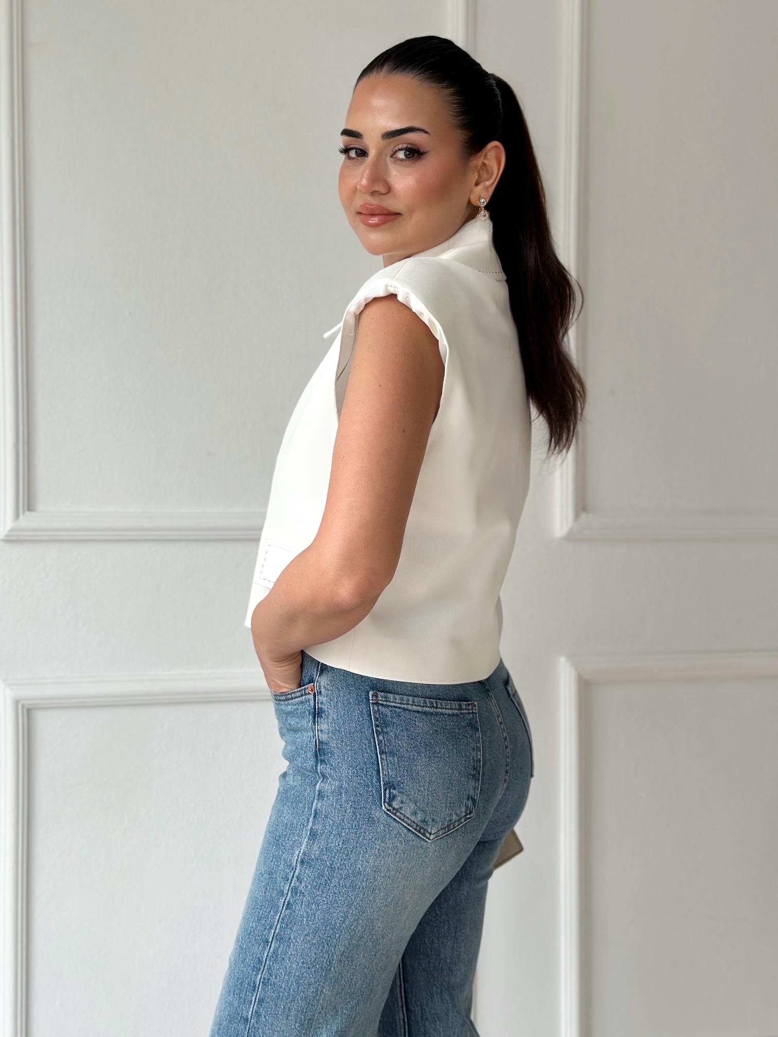 Premium Kalite Kontrast Dikiş Detaylı Yelek-Beyaz