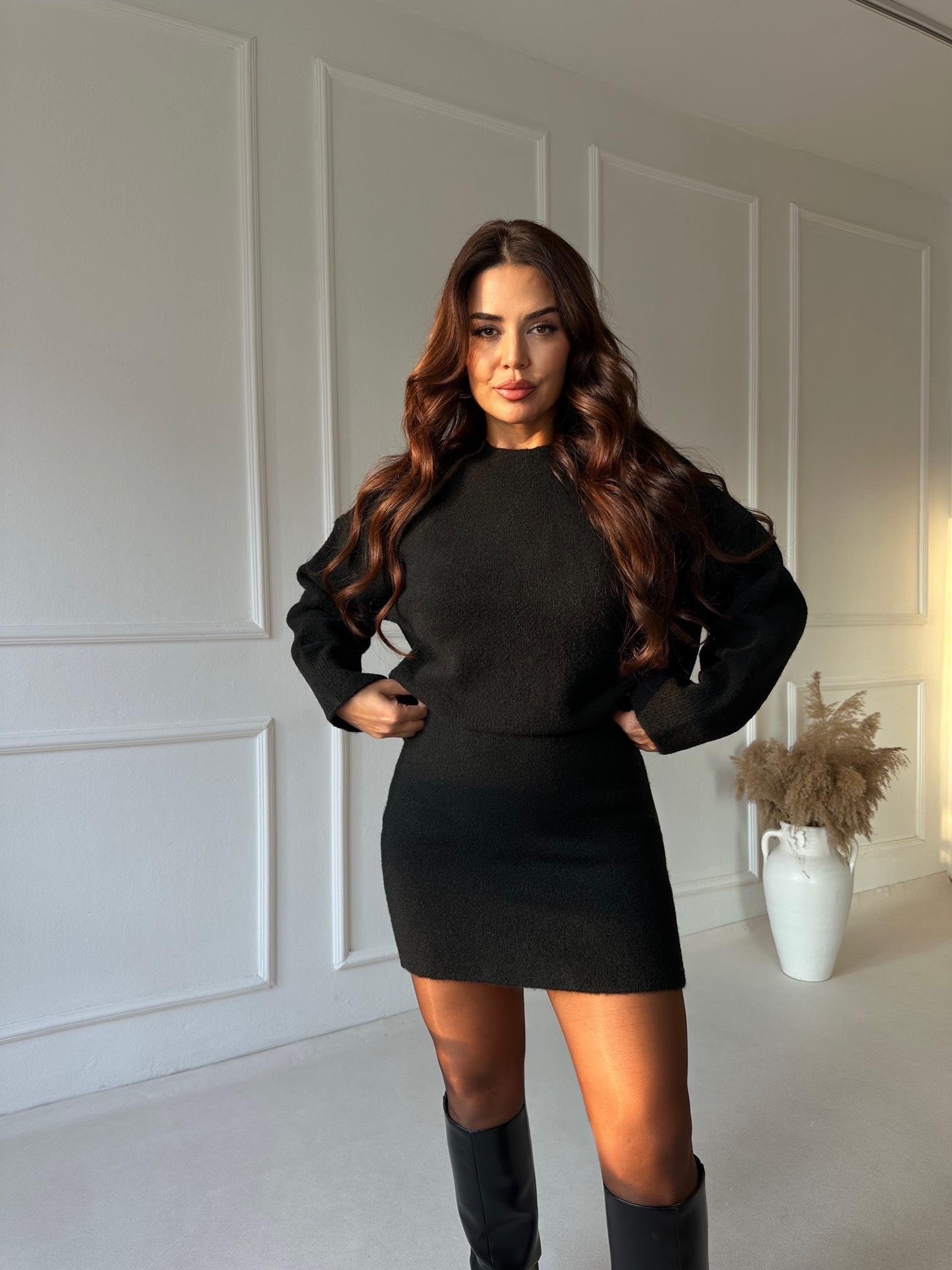 Premium Kalite Siyah Kazak Etek Takım