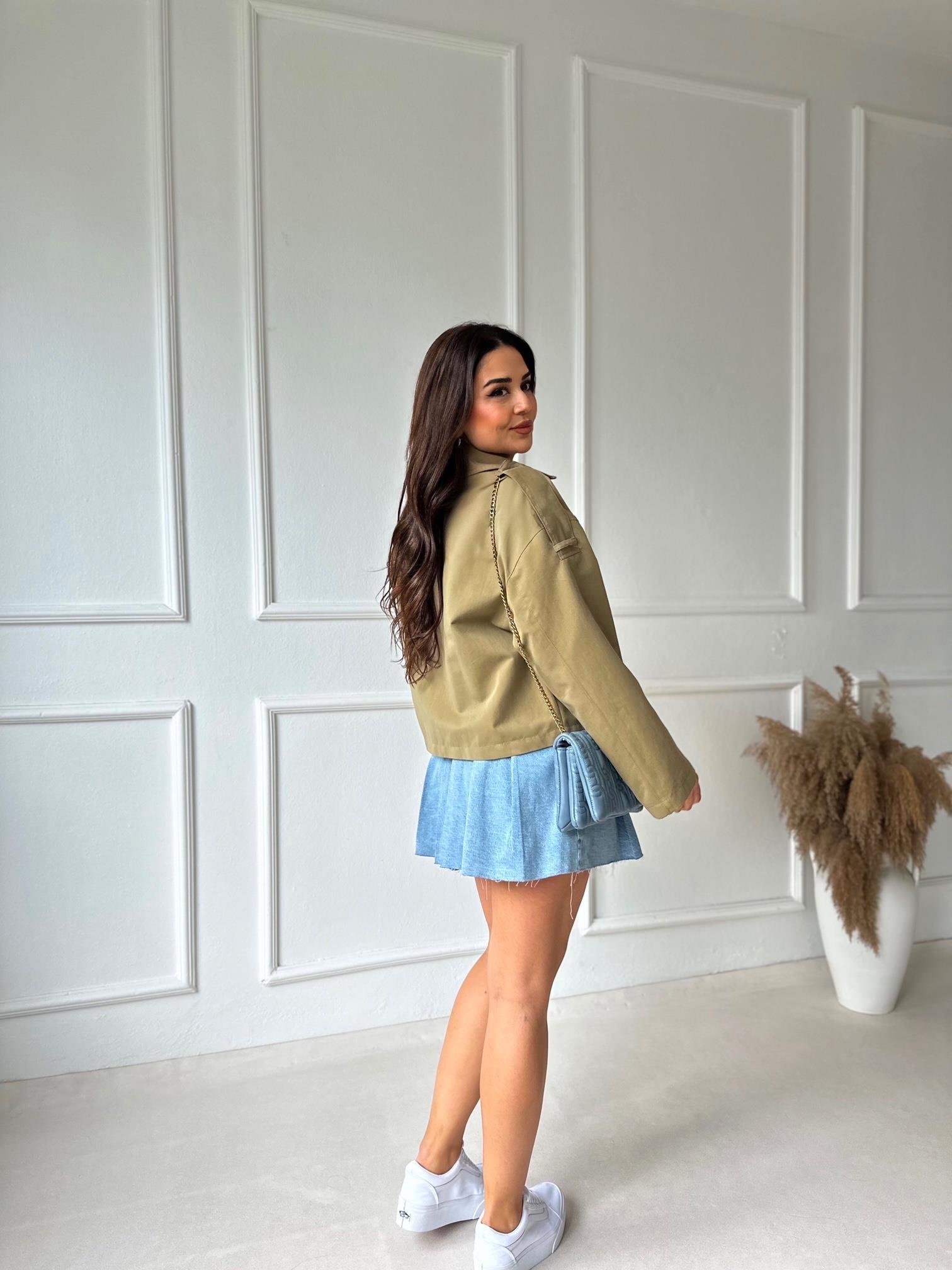 Premium Kalite Yağ Yeşili Crop Trençkot