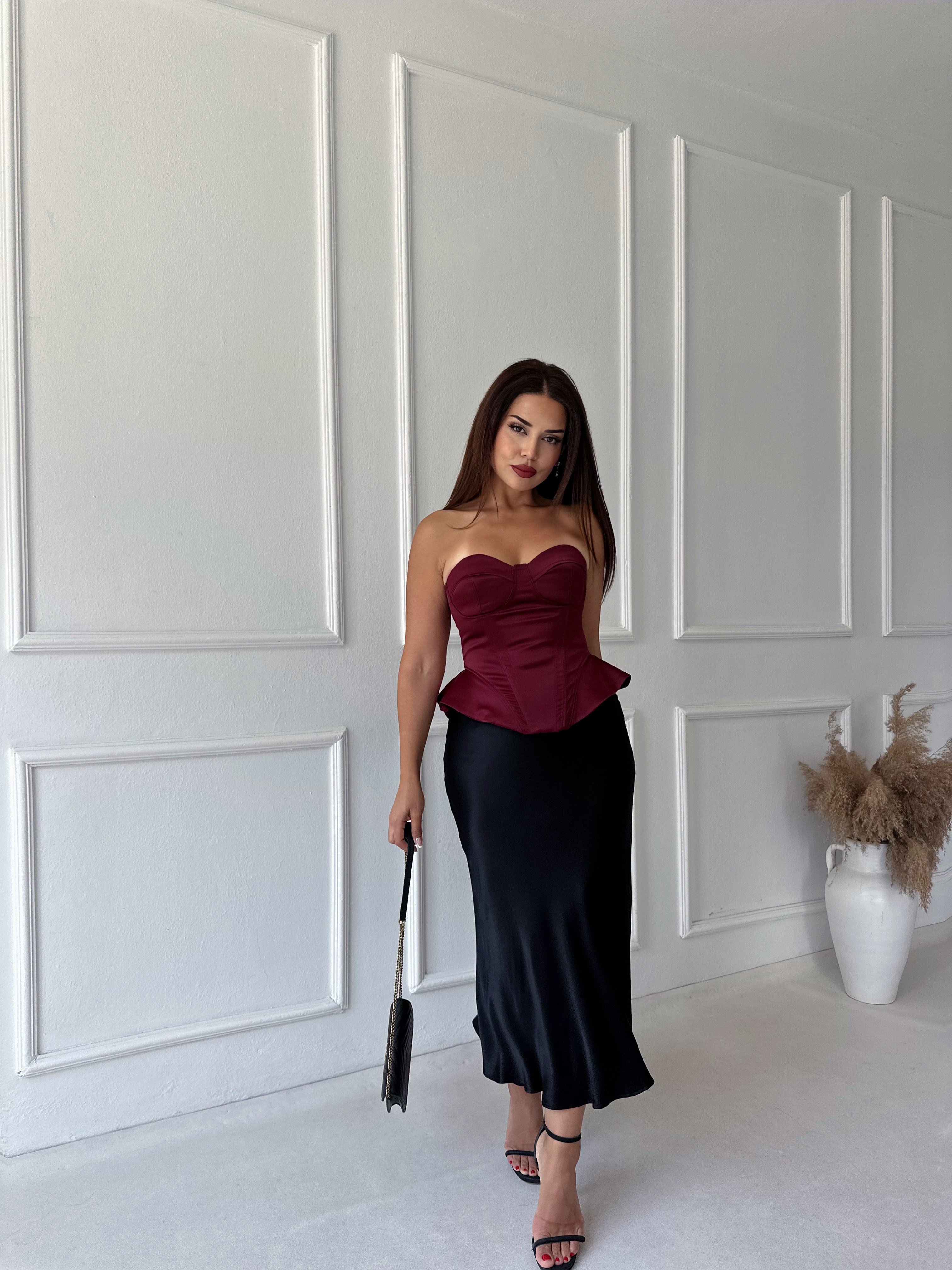 Saten İpek Dokulu Midi Slip Etek – Siyah