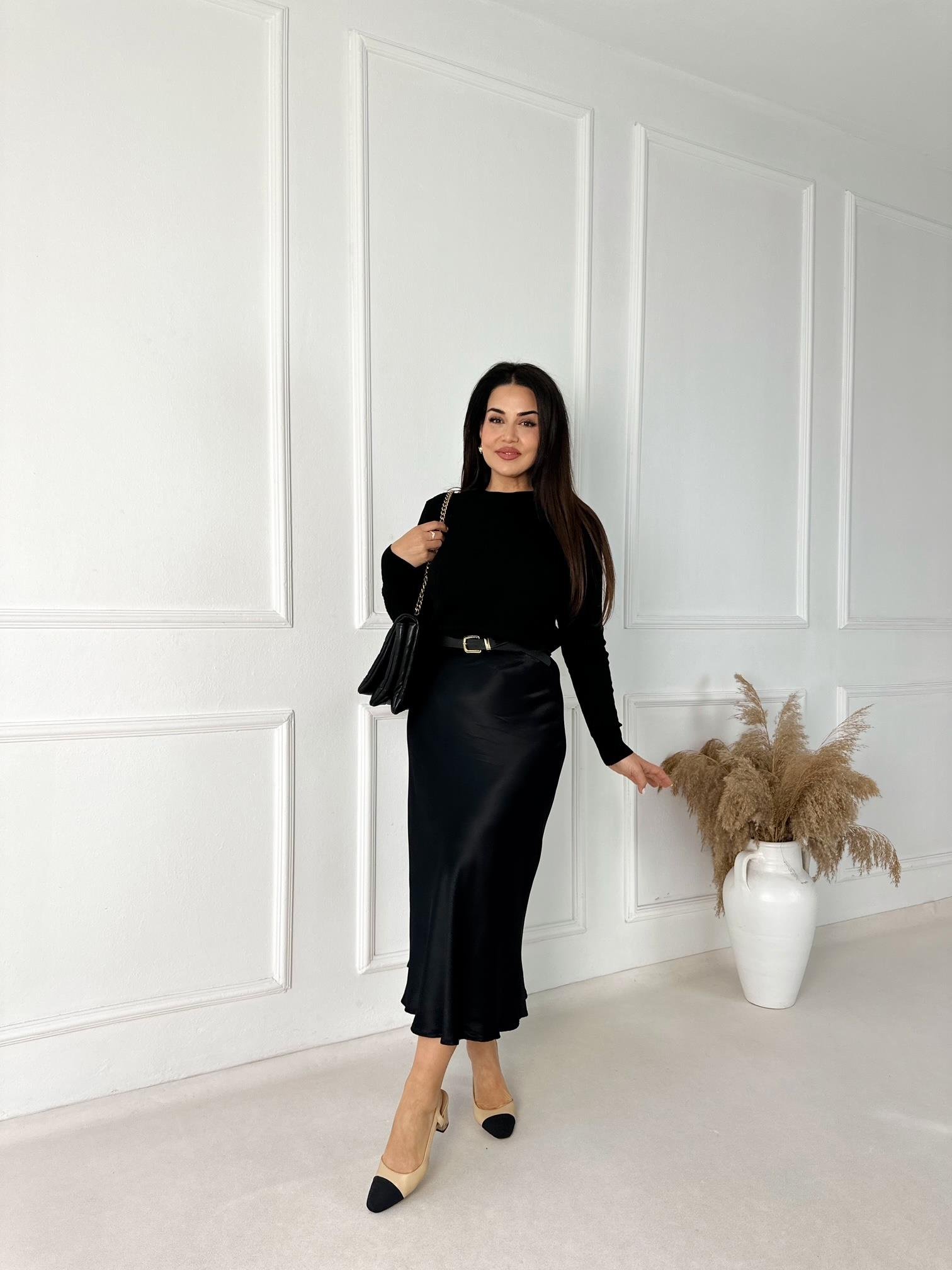 Saten İpek Dokulu Midi Slip Etek – Siyah