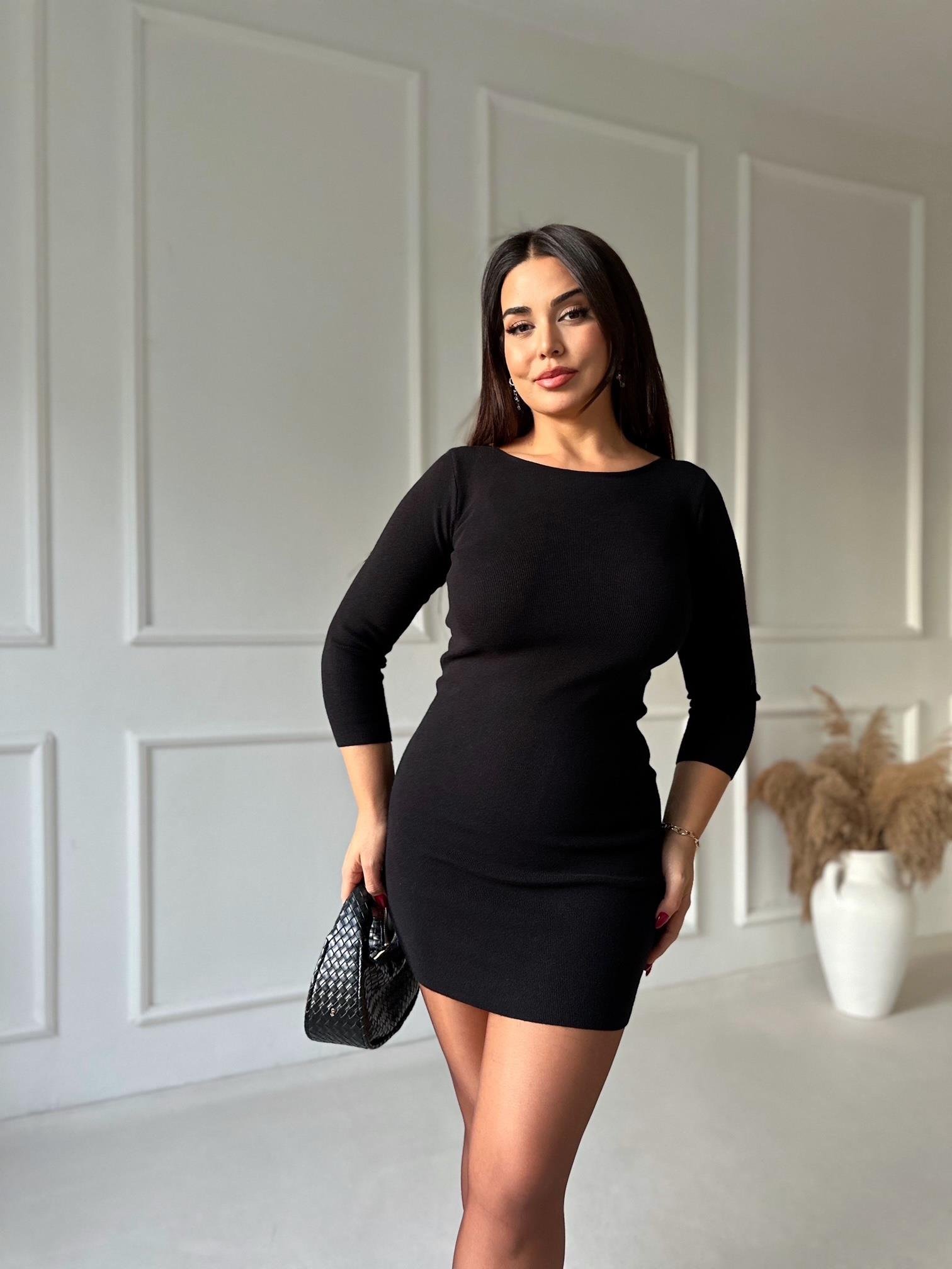 Sırt Dekolteli Fit Triko Elbise – Siyah