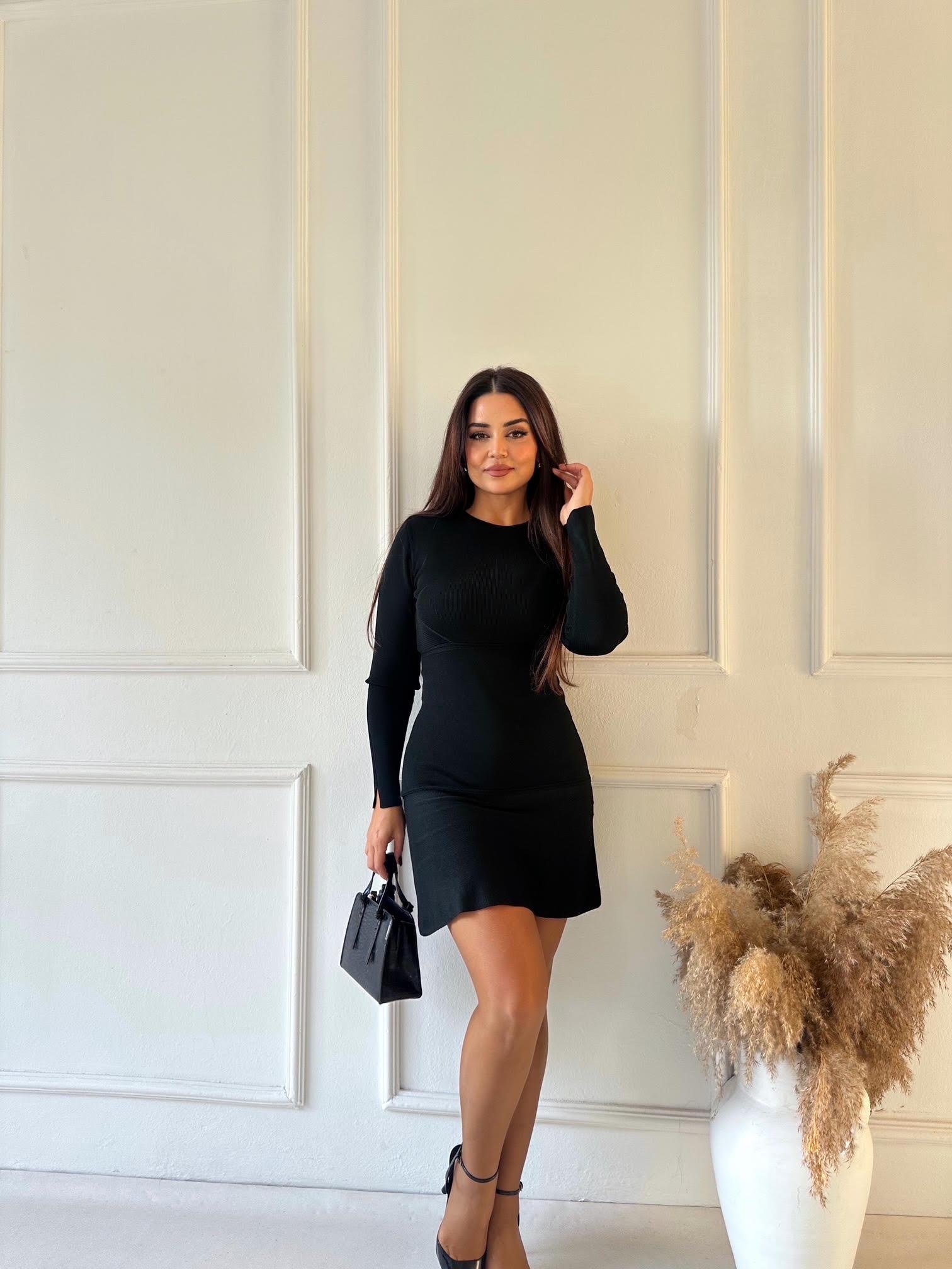 Siyah Fit Kalıp Triko Mini Elbise
