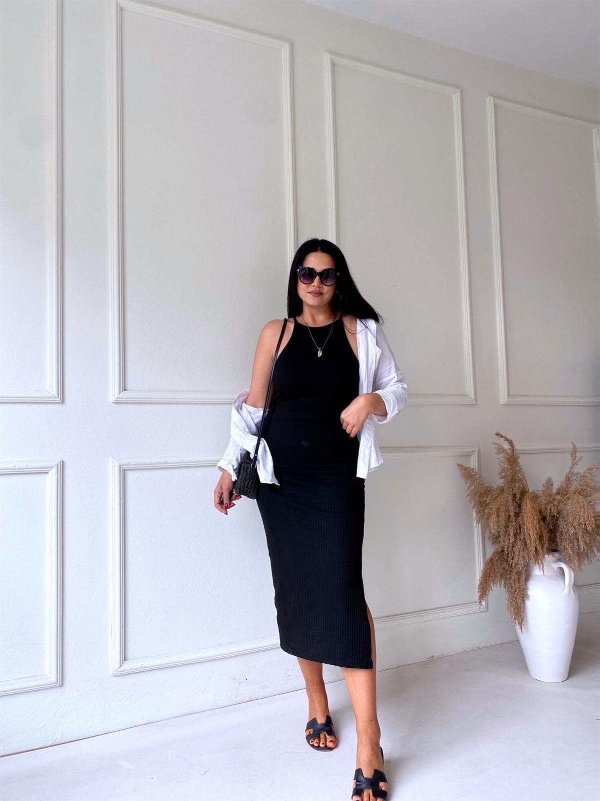 Siyah Halter Yaka Midi Elbise