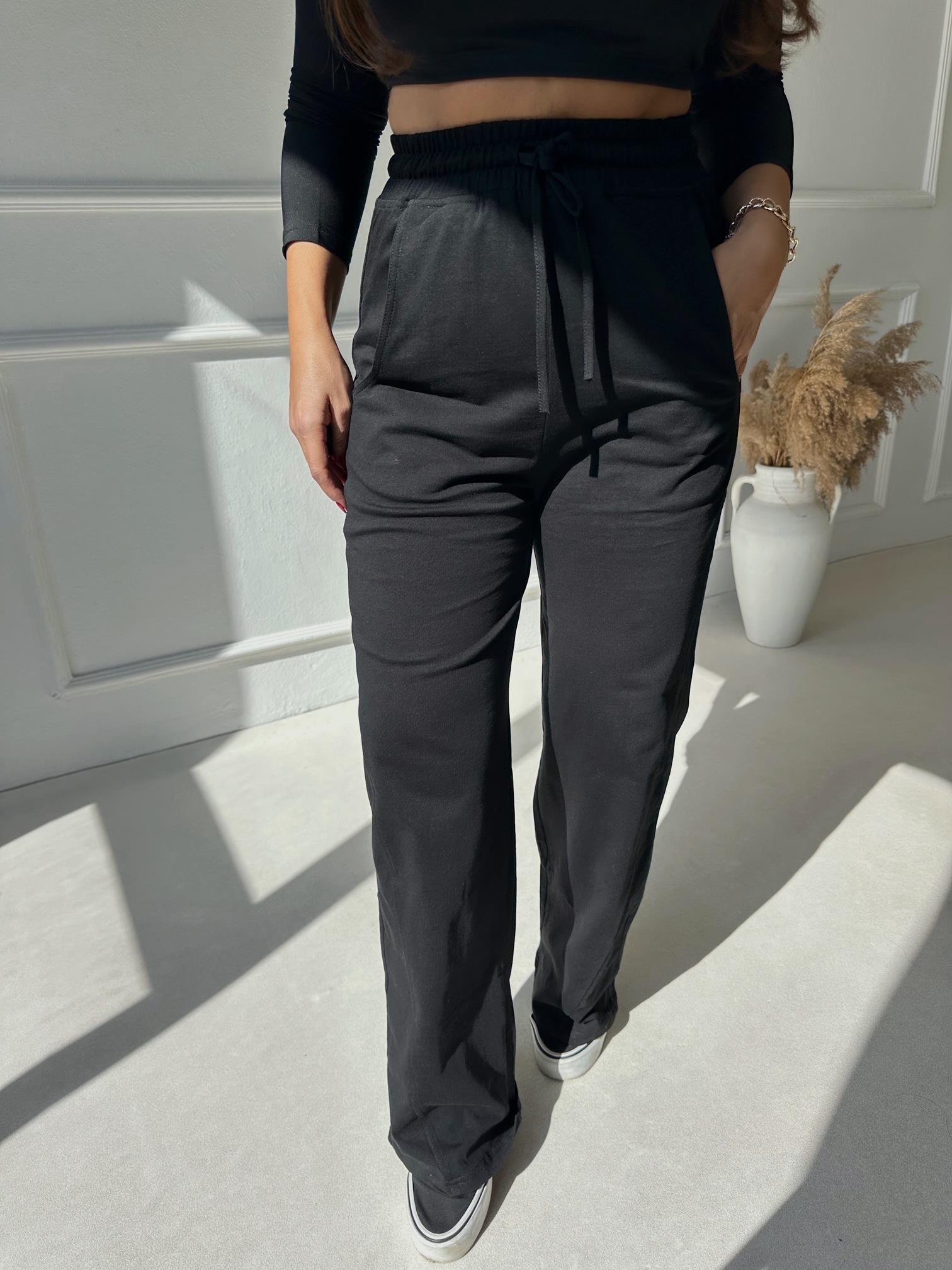 Tam Yüksek Bel Siyah Boru Paça Eşofman Altı