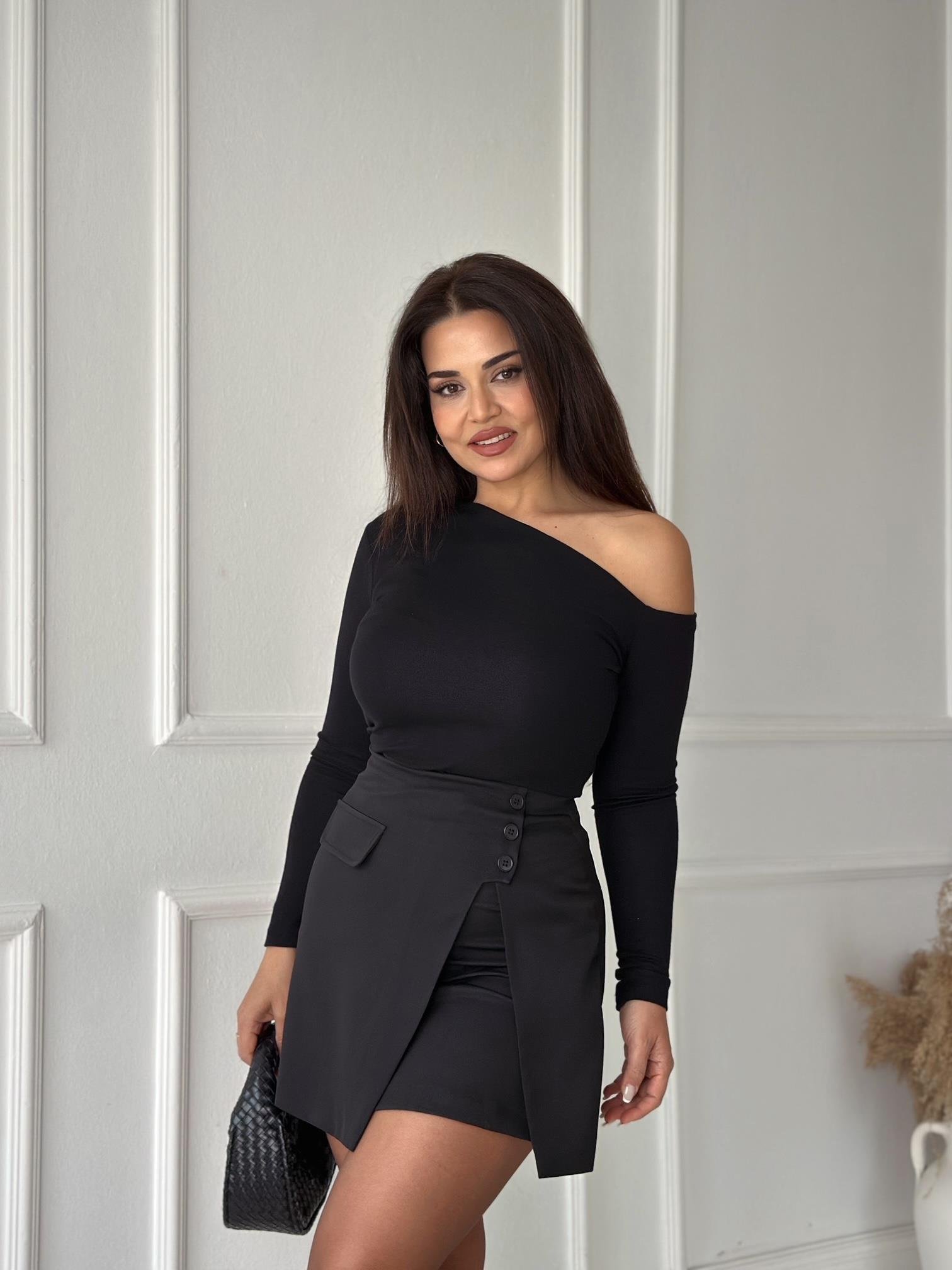 Urban Chic Likralı Krep Mini Şort Etek - Siyah