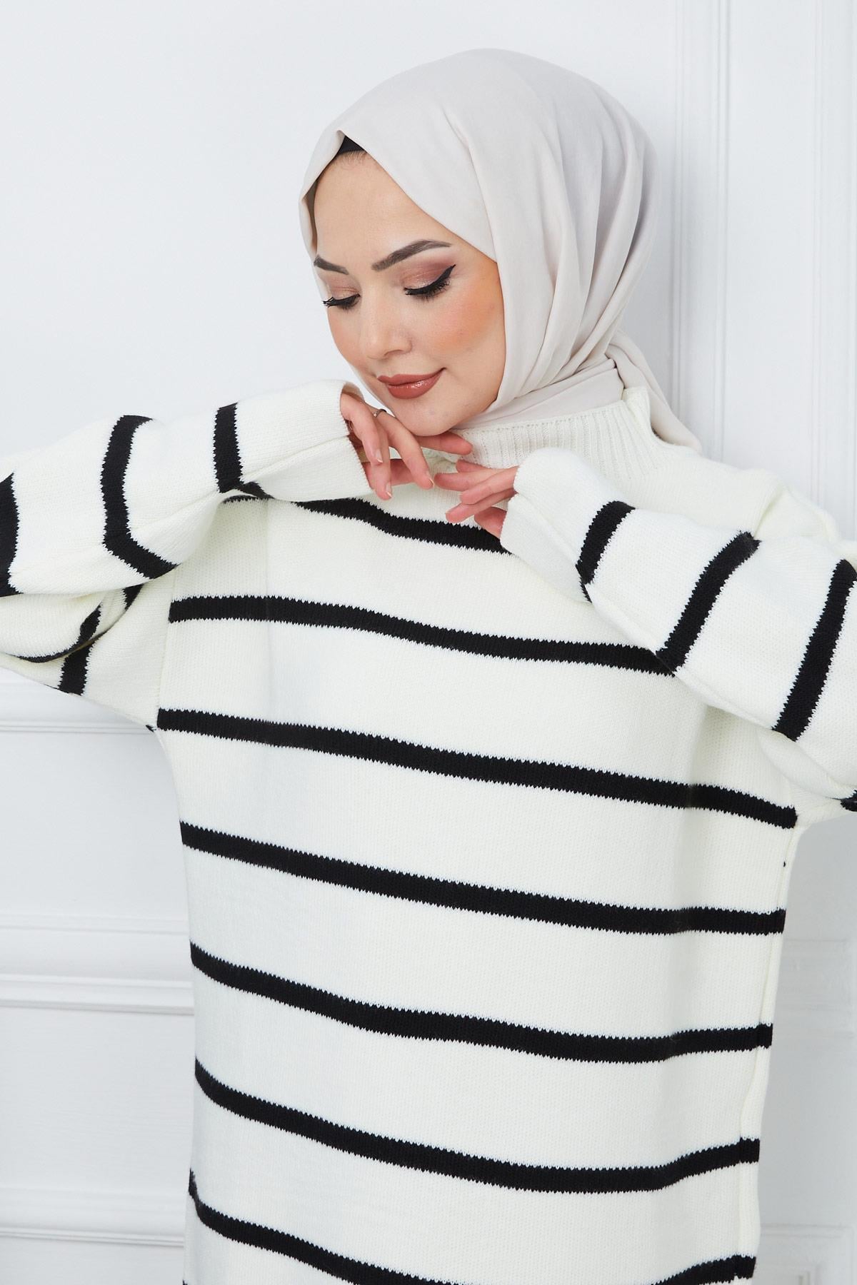 Balıkçı Yaka Çizgili Triko Elbise Beyaz HM2340