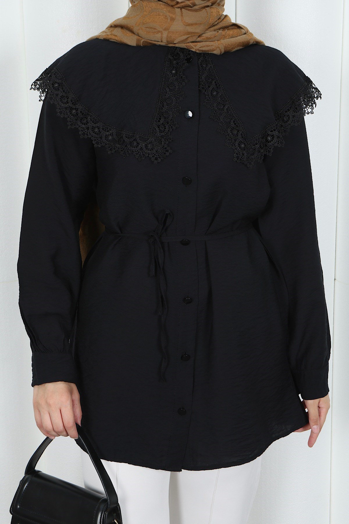 Bebe Yaka Dantel Detaylı Bağcıklı Tunik HNT2133 Siyah