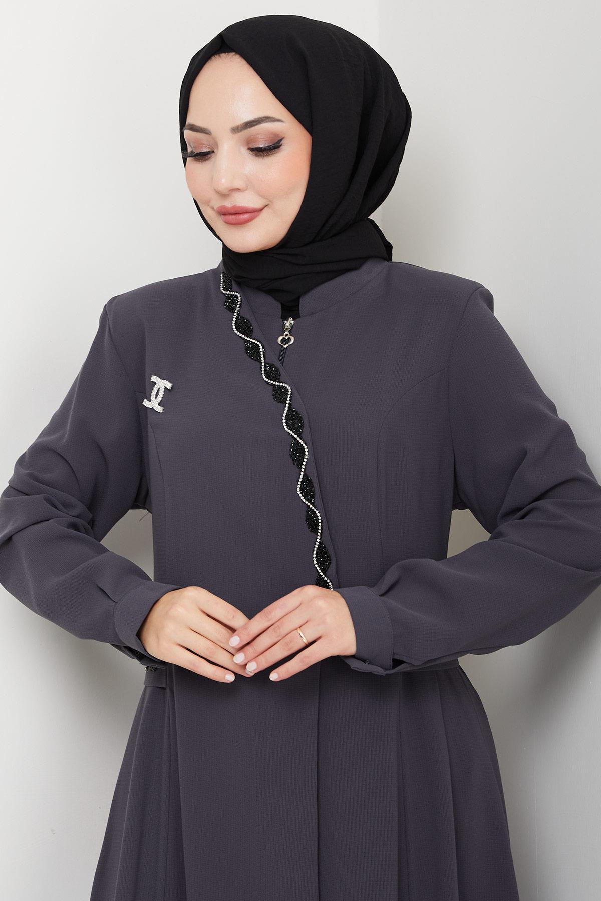 Broşlu Büyük Beden Ferace Füme  HM2843