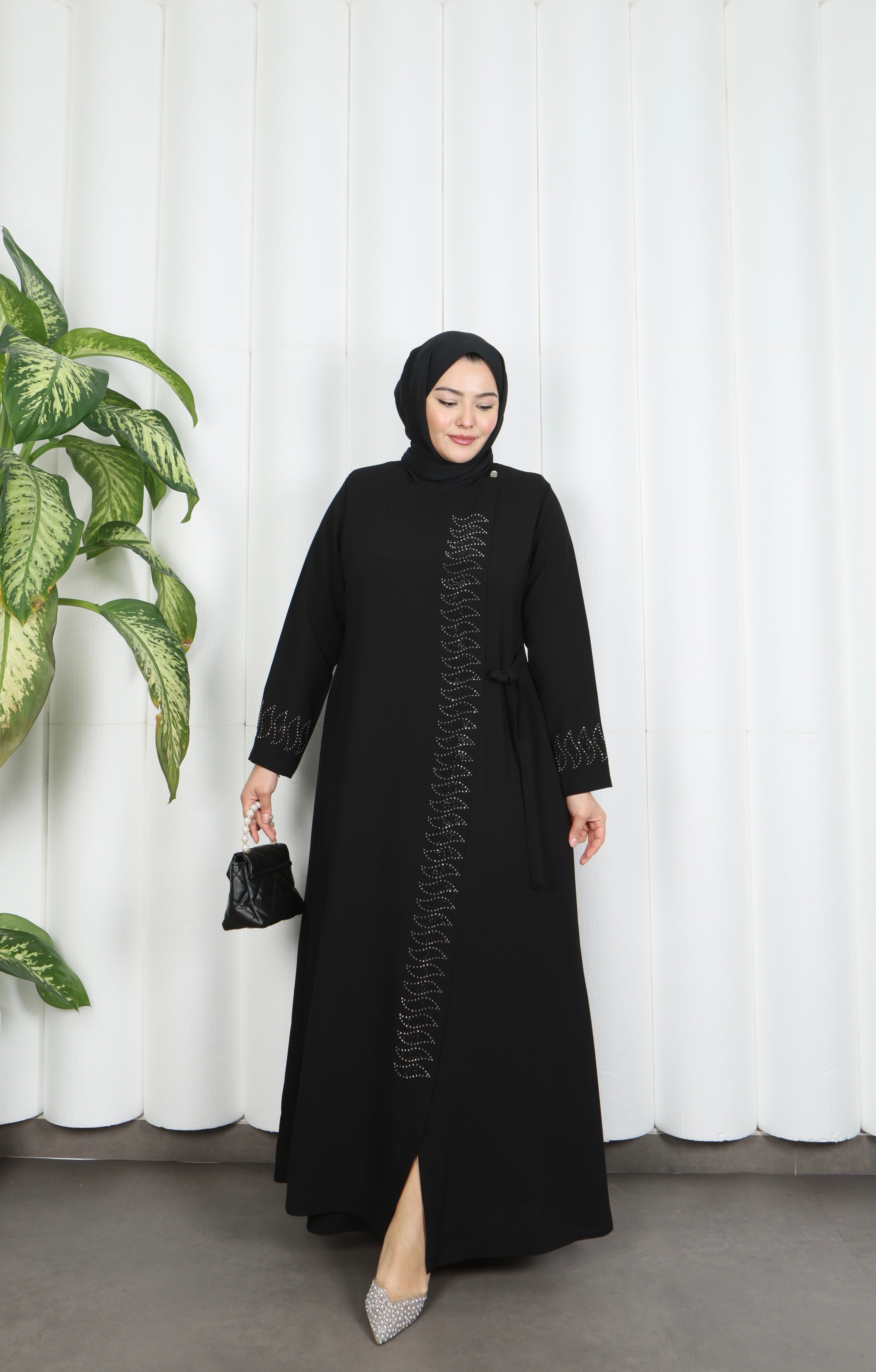 Büyük Beden Zarif Taş İşlemeli Kuşak Detaylı Anne Elbisesi Siyah  HNT1084