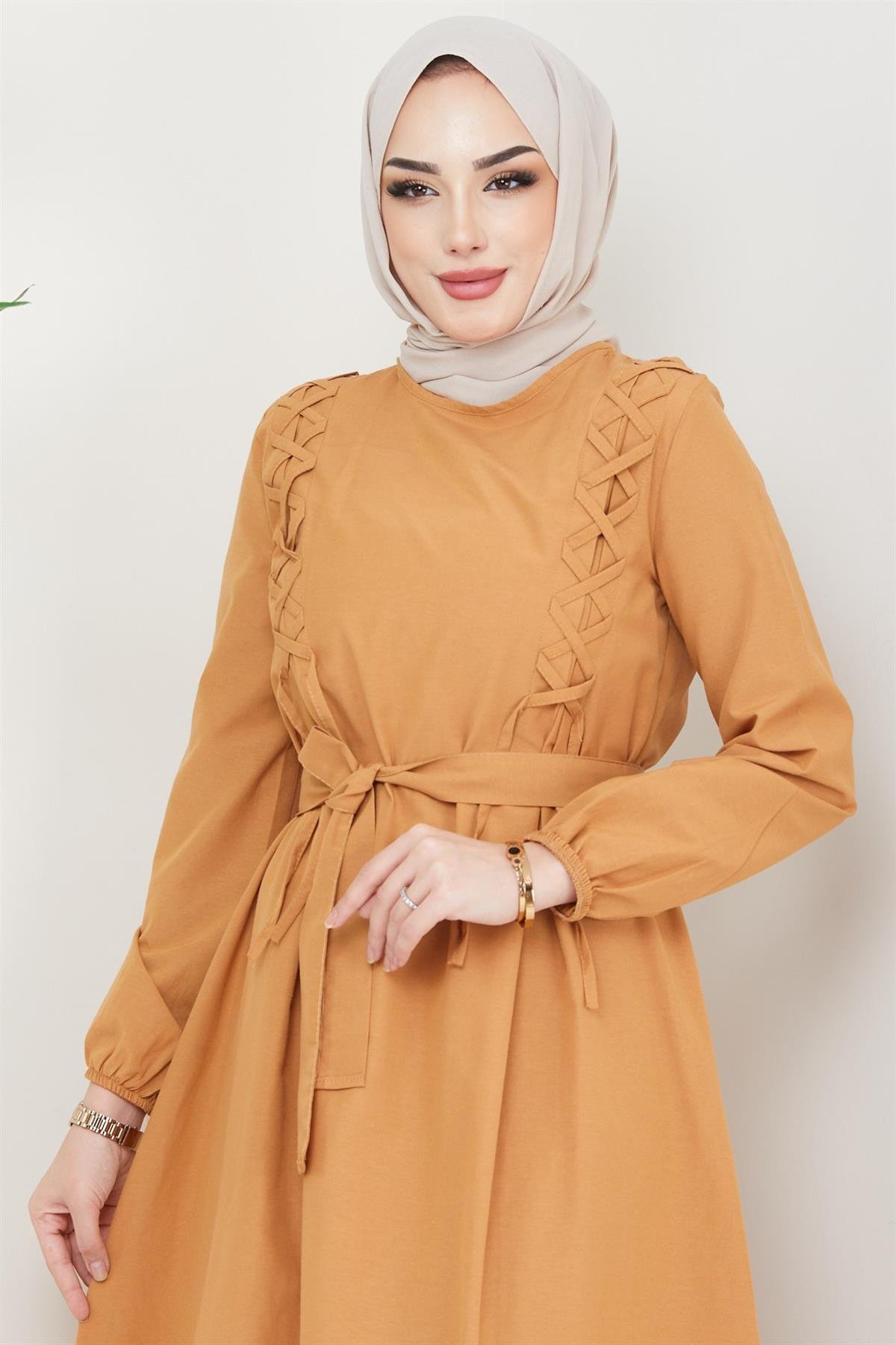 Çapraz Biyeli Tesettür Elbise Camel