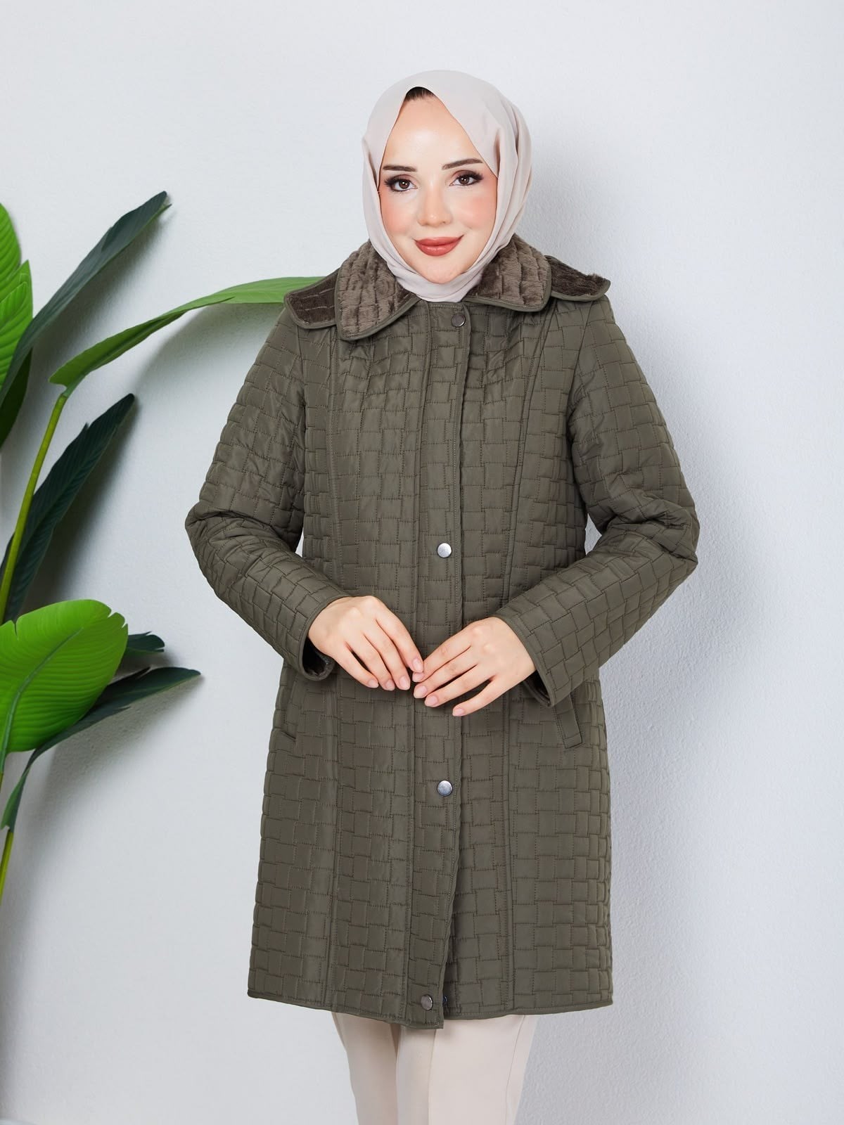 Çıkarılabilir Kapüşonlu 90  CM Kapitone Mont Haki HNT2806