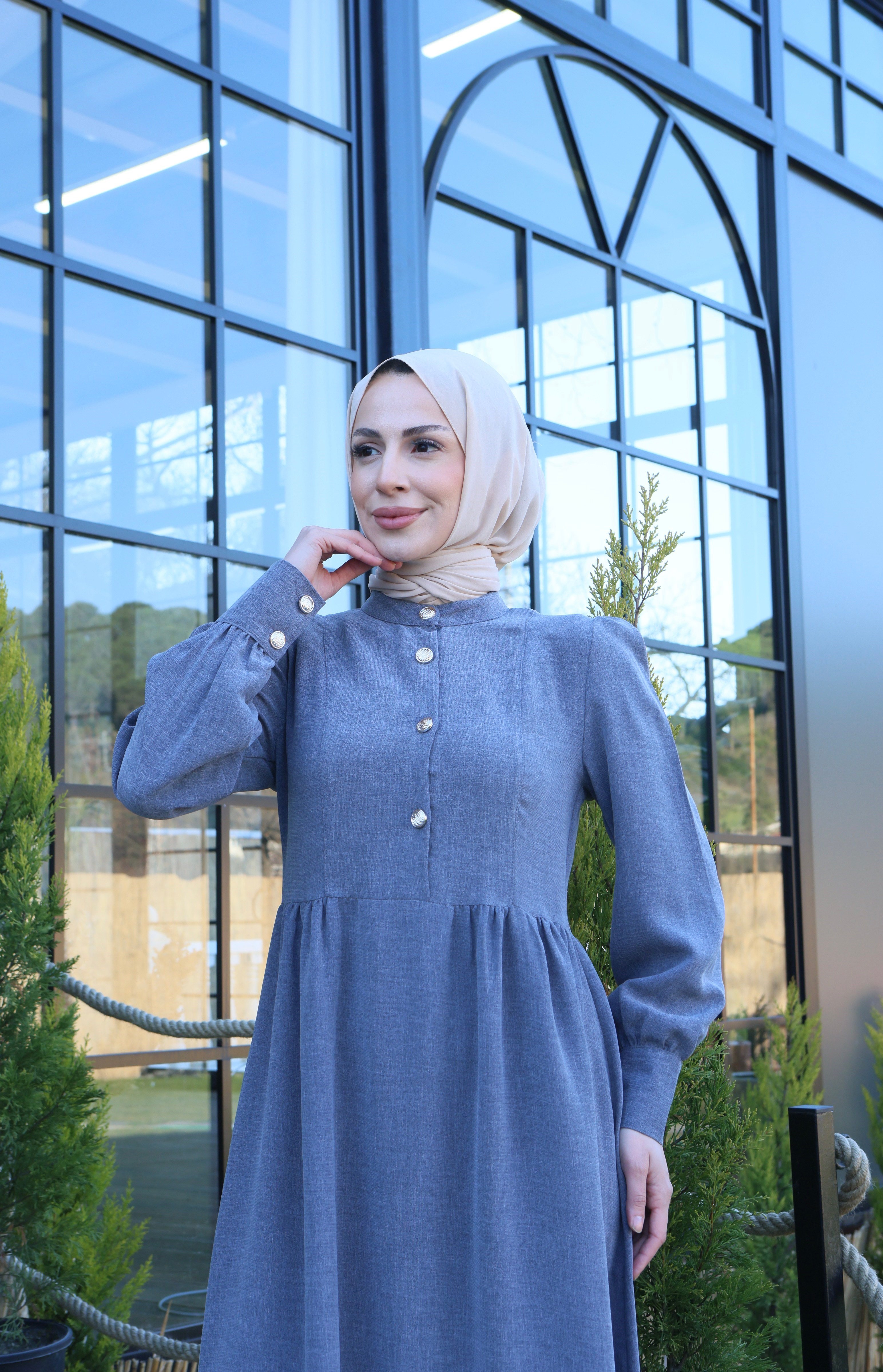 Düğme Detaylı Pileli Tesettür Elbise Koyu Gri  HNT8528