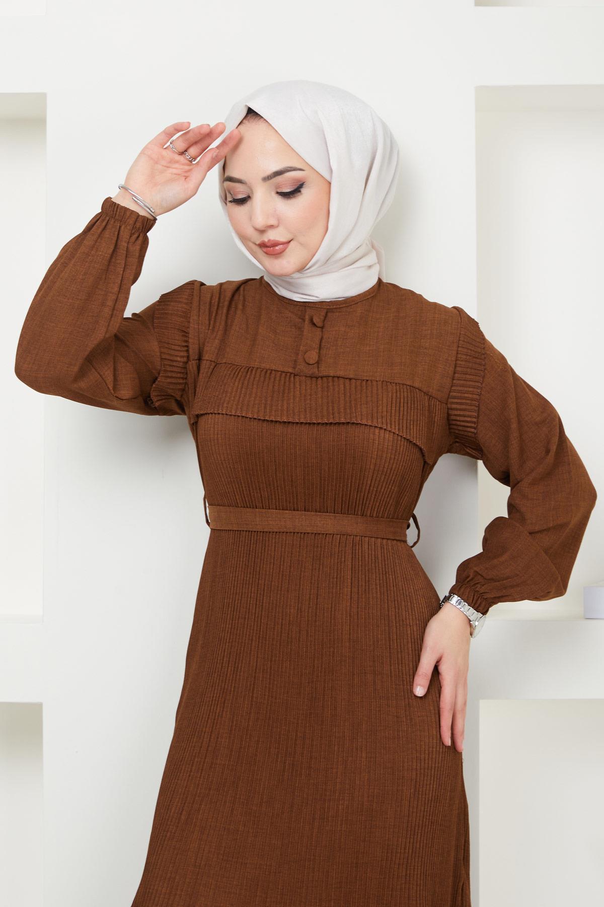 Düğmeli Piliseli Elbise Kahverengi HM2364