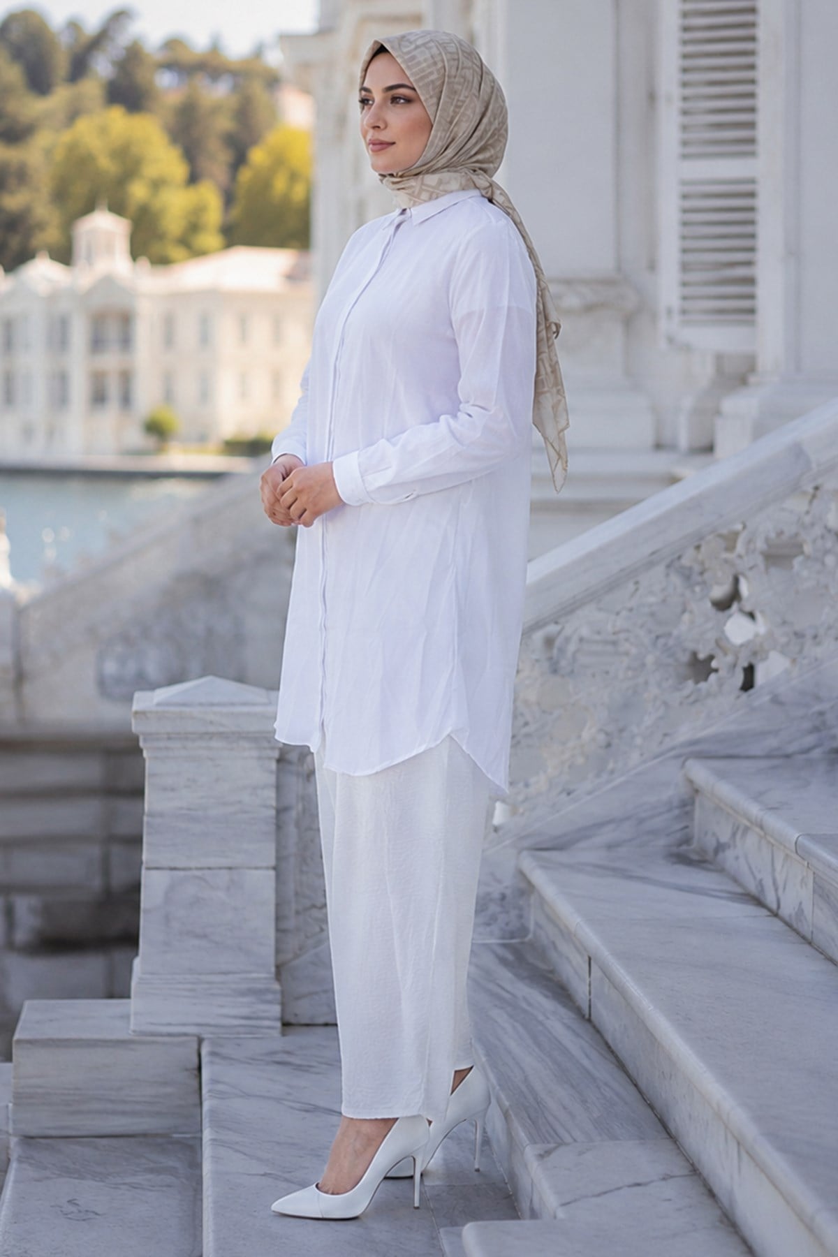 Gizli Patlı Düğmeli Tunik Beyaz HM2948