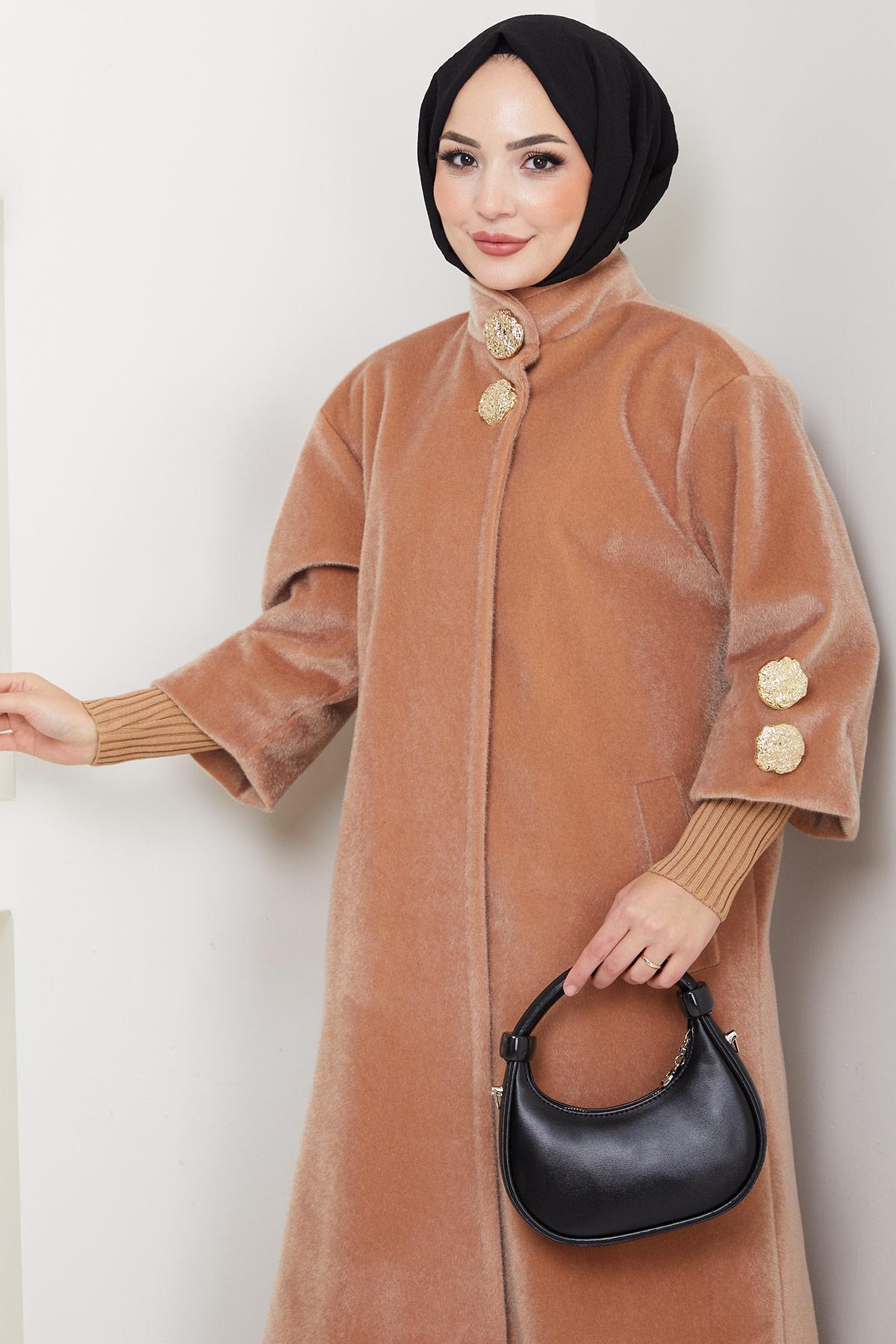 Gold Düğmeli Tam Boy Kaban Camel HM2864