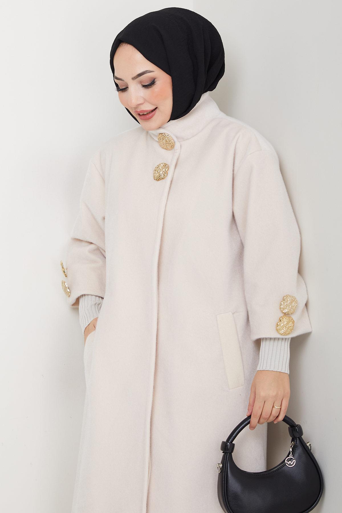 Gold Düğmeli Tam Boy Kaban Krem HM2864