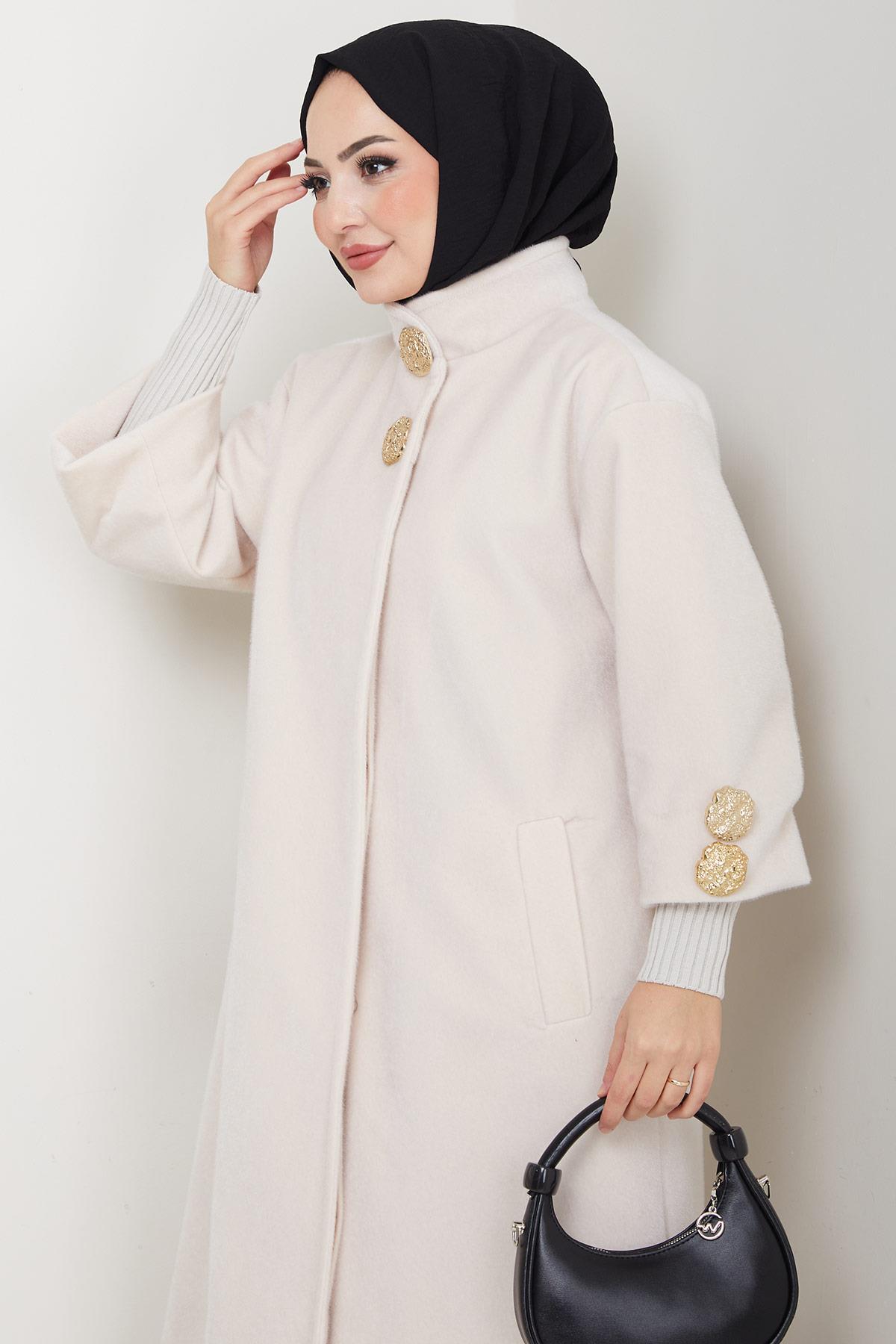 Gold Düğmeli Tam Boy Kaban Krem HM2864