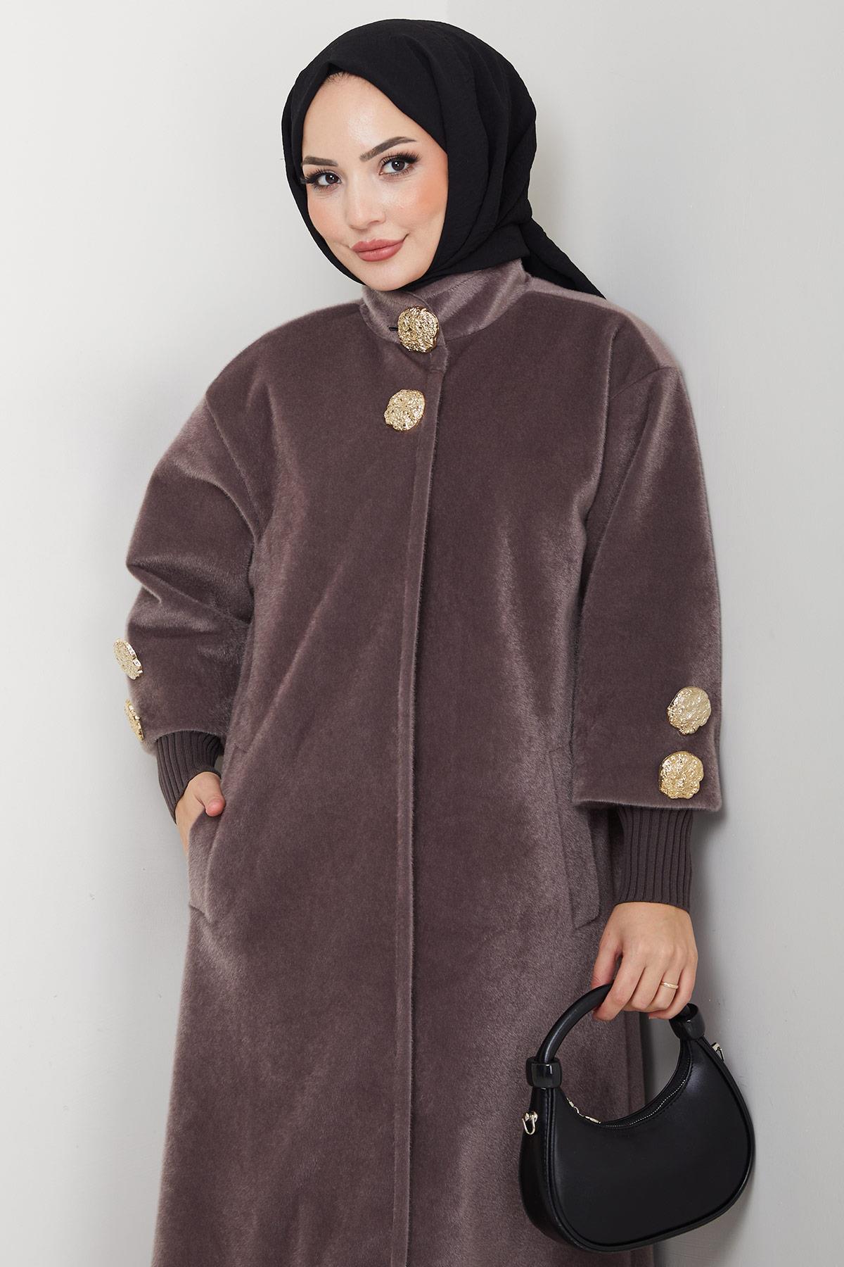 Gold Düğmeli Tam Boy Kaban Vizon HM2864