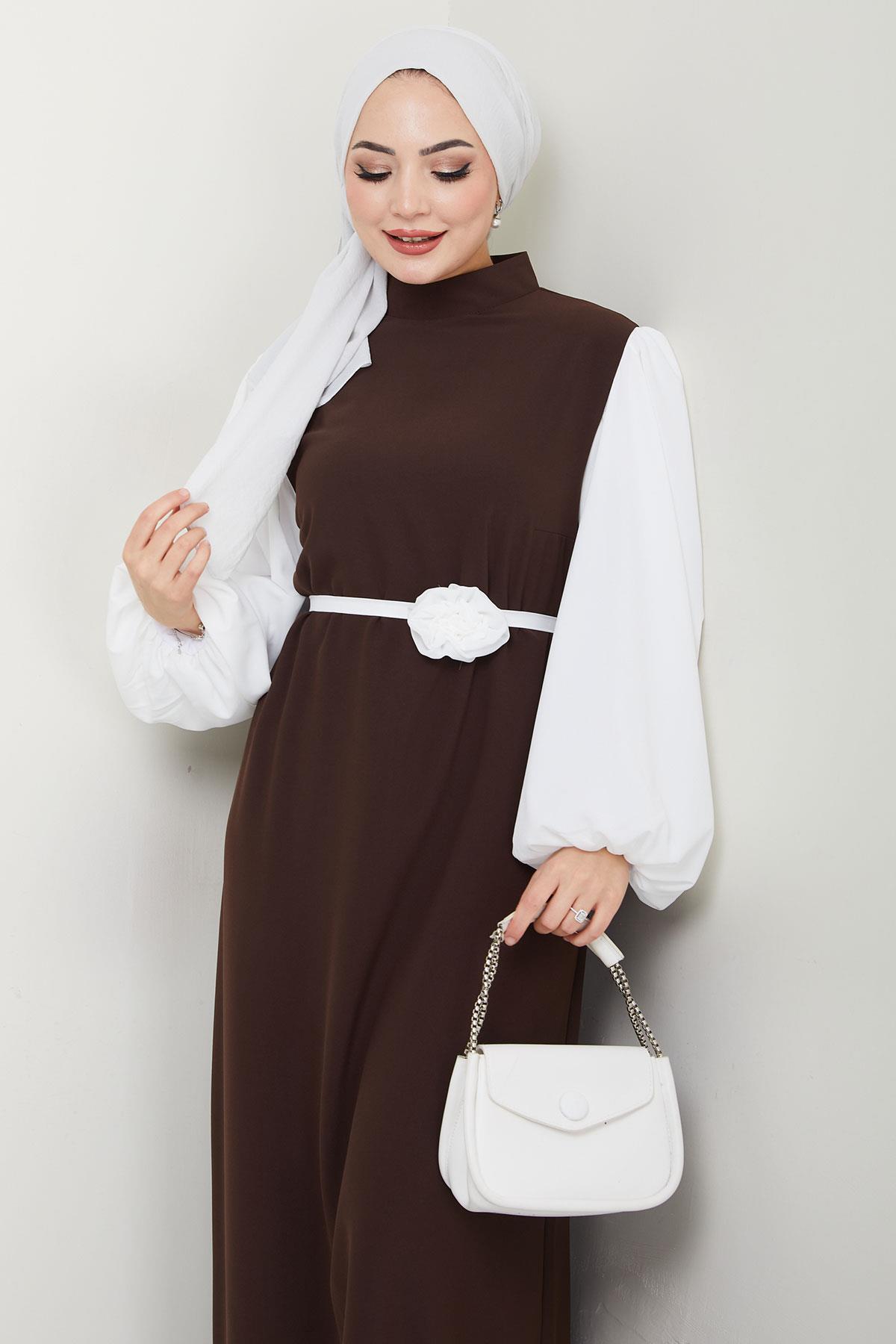 Gül Kemerli Kolları Şifon Abiye Elbise Kahverengi HM2666