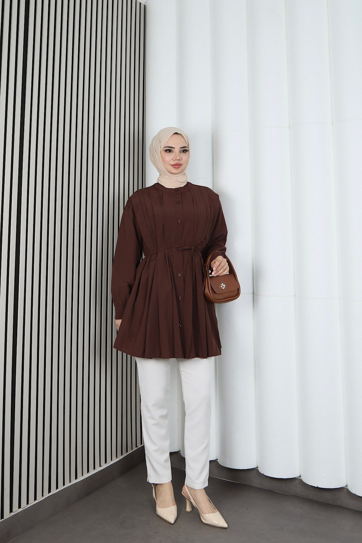 Hakim Yaka Pile Detaylı Düğmeli Tunik Kahverengi HNT2127