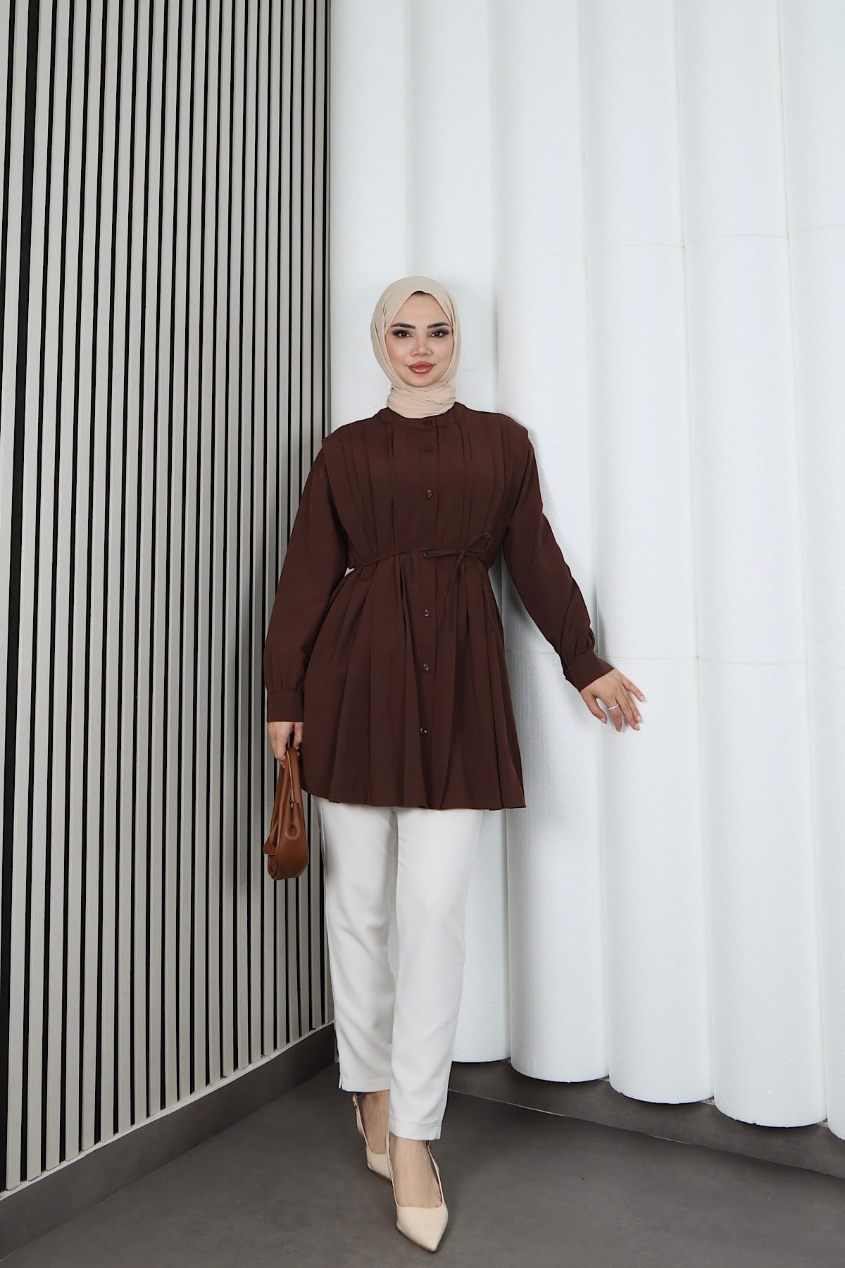 Hakim Yaka Pile Detaylı Düğmeli Tunik Kahverengi HNT2127
