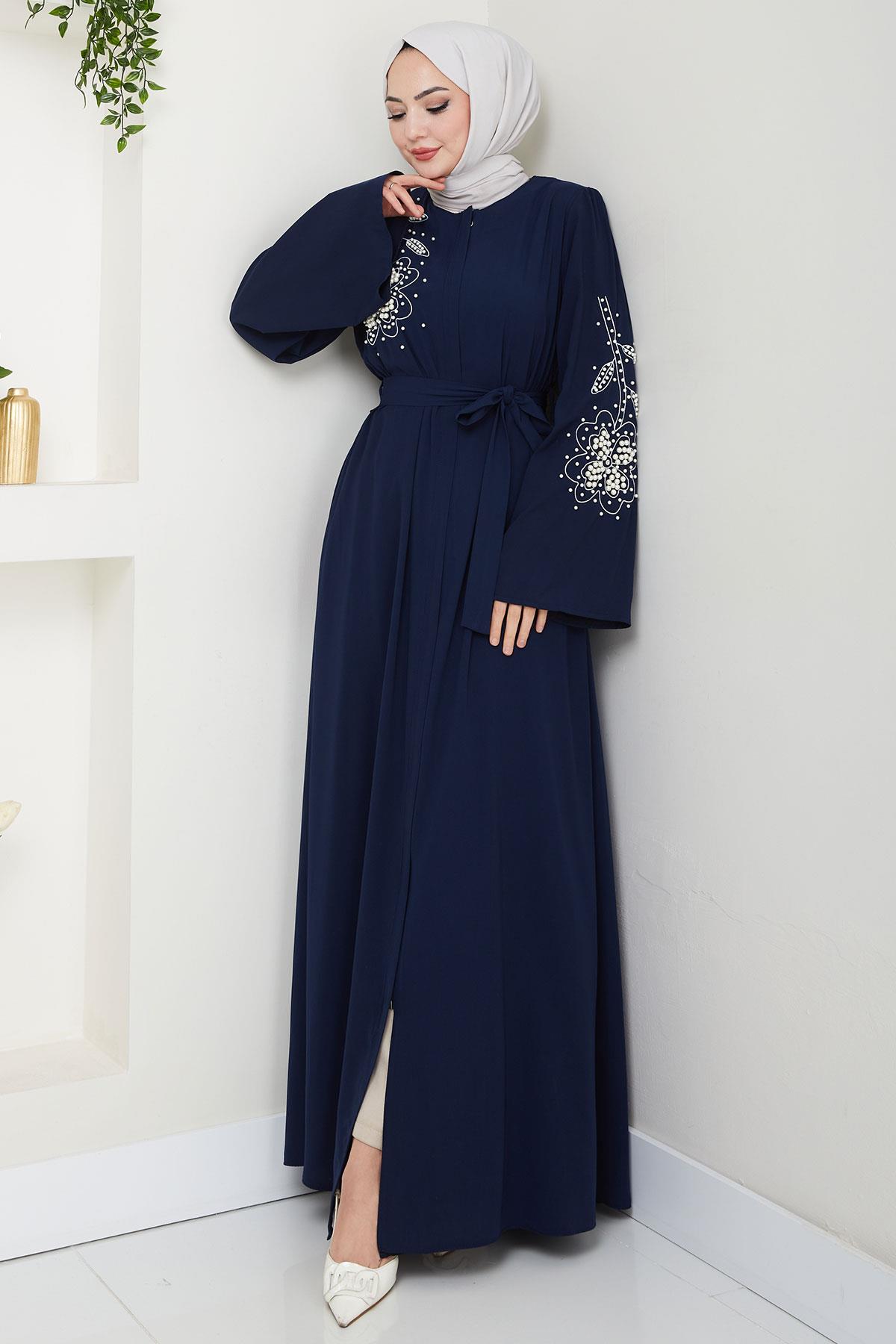 İncili Çiçek Motifli Kuşaklı Ferace Lacivert HM2720