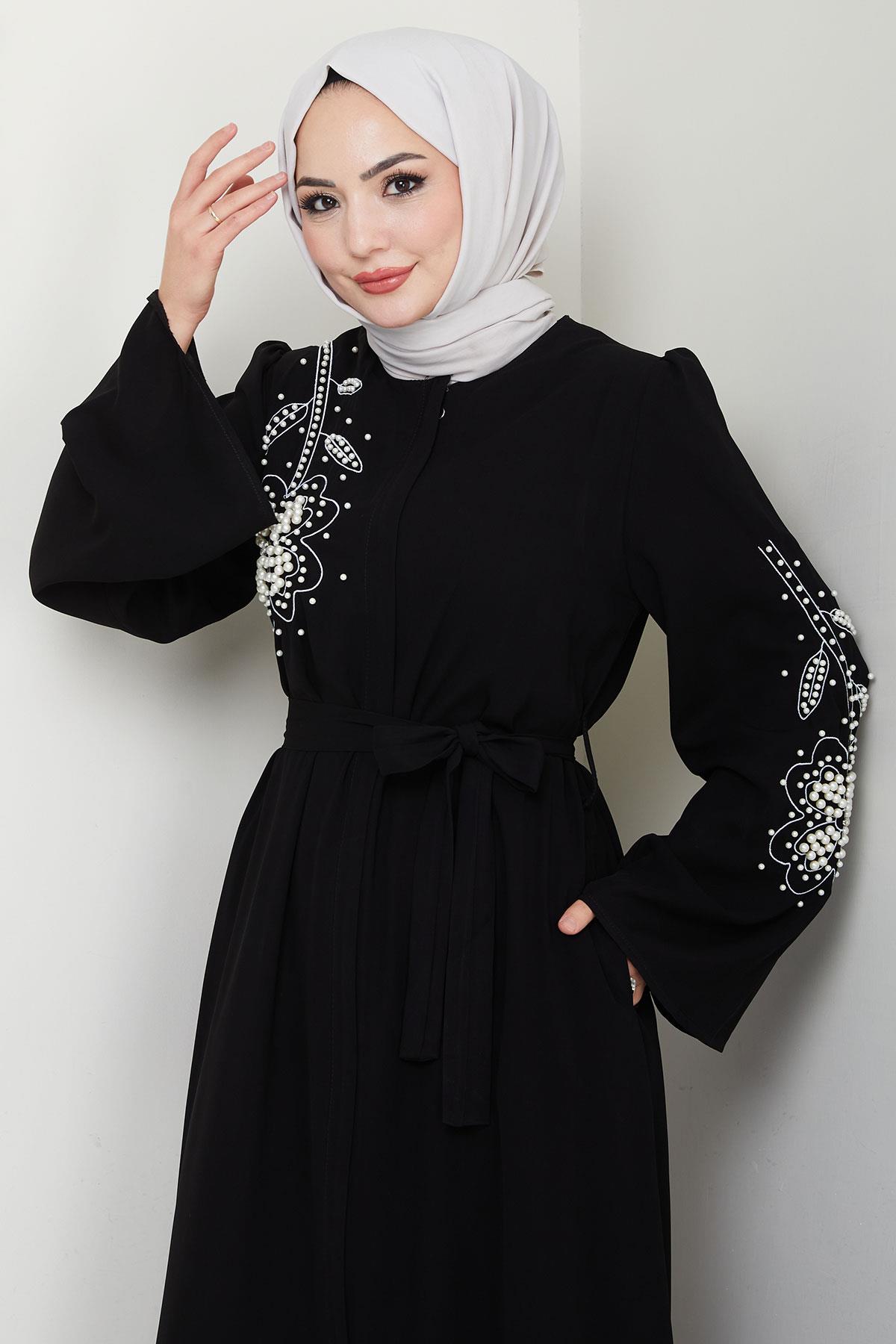 İncili Çiçek Motifli Kuşaklı Ferace Siyah HM2720