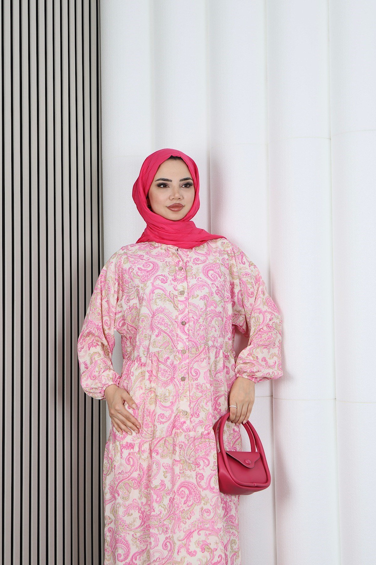 Kadın Modal Kumaş Şal Desen Tesettür  Yarım Pat Düğmeli  Yazlık Elbise Pembe HNT2131