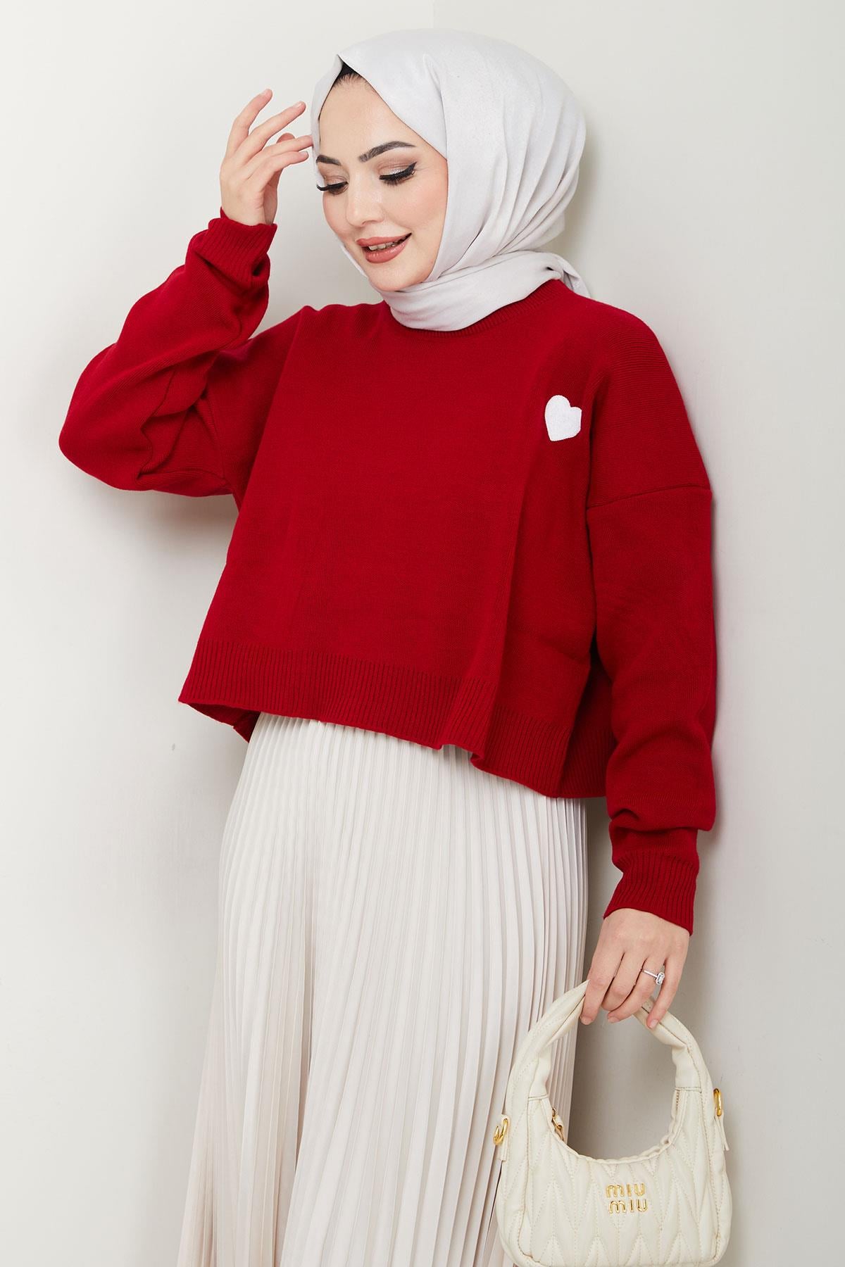 Kalp Detaylı Crop Kazak Kırmızı HM2632