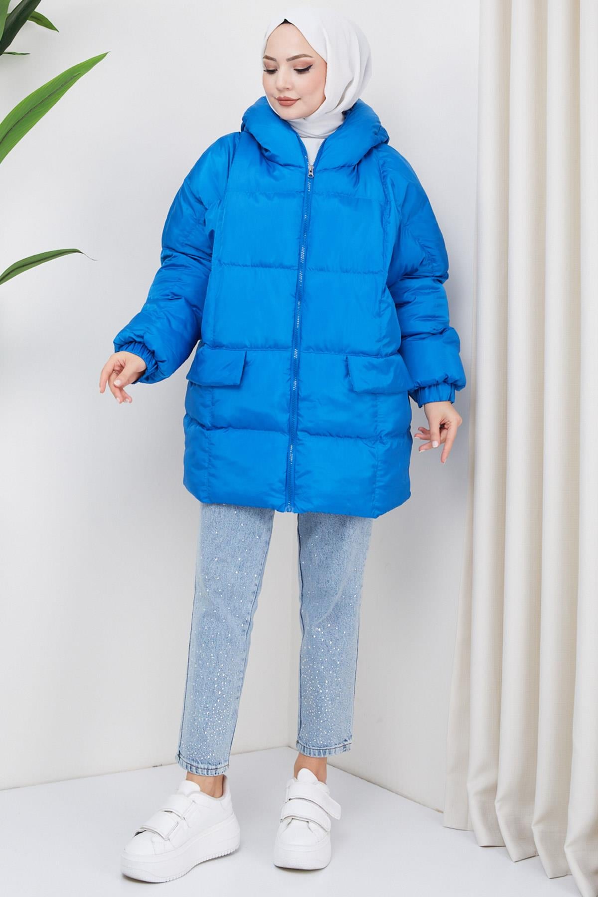 Kapşonlu Oversize Şişme Mont Mavi HM2314
