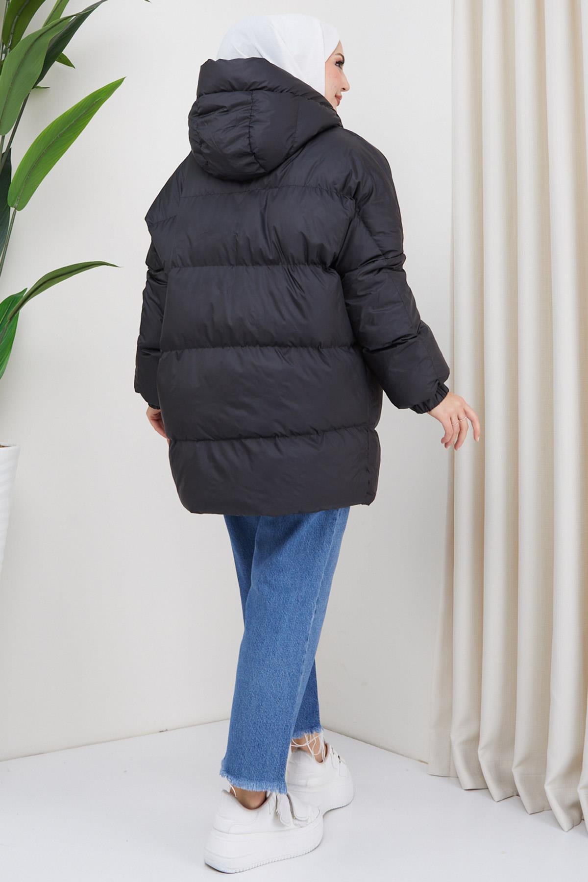Kapşonlu Oversize Şişme Mont Siyah HM2314