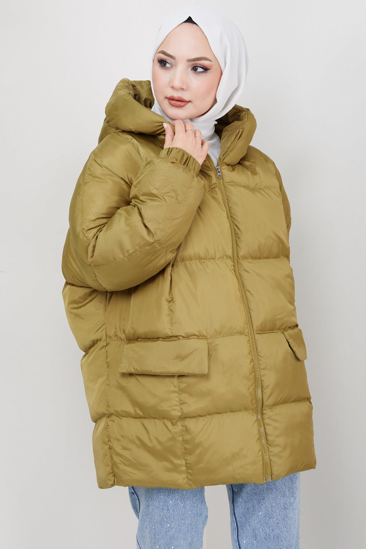 Kapşonlu Oversize Şişme Mont Yağ Yeşili HM2314